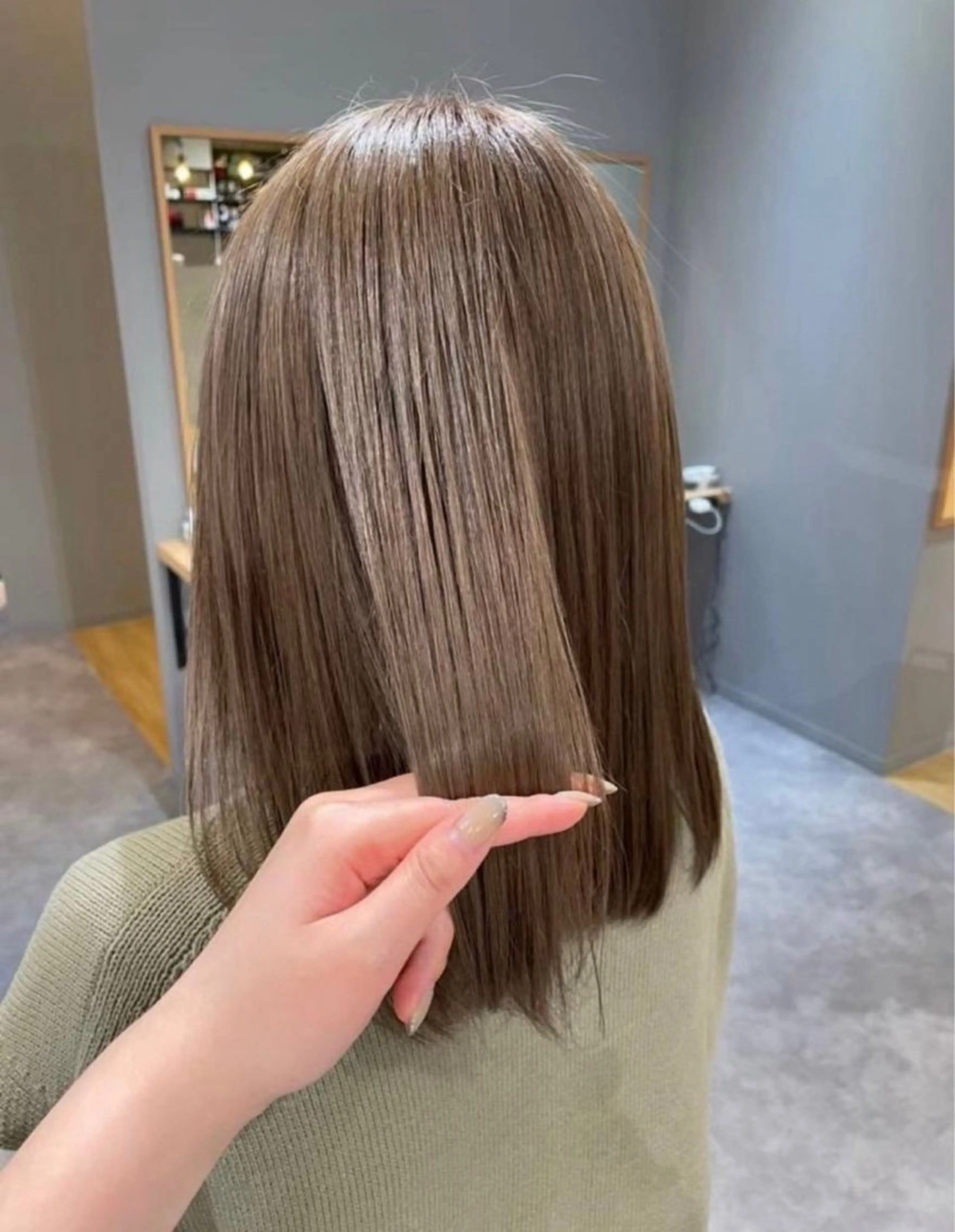 カラー 田中 優菜のヘアスタイル