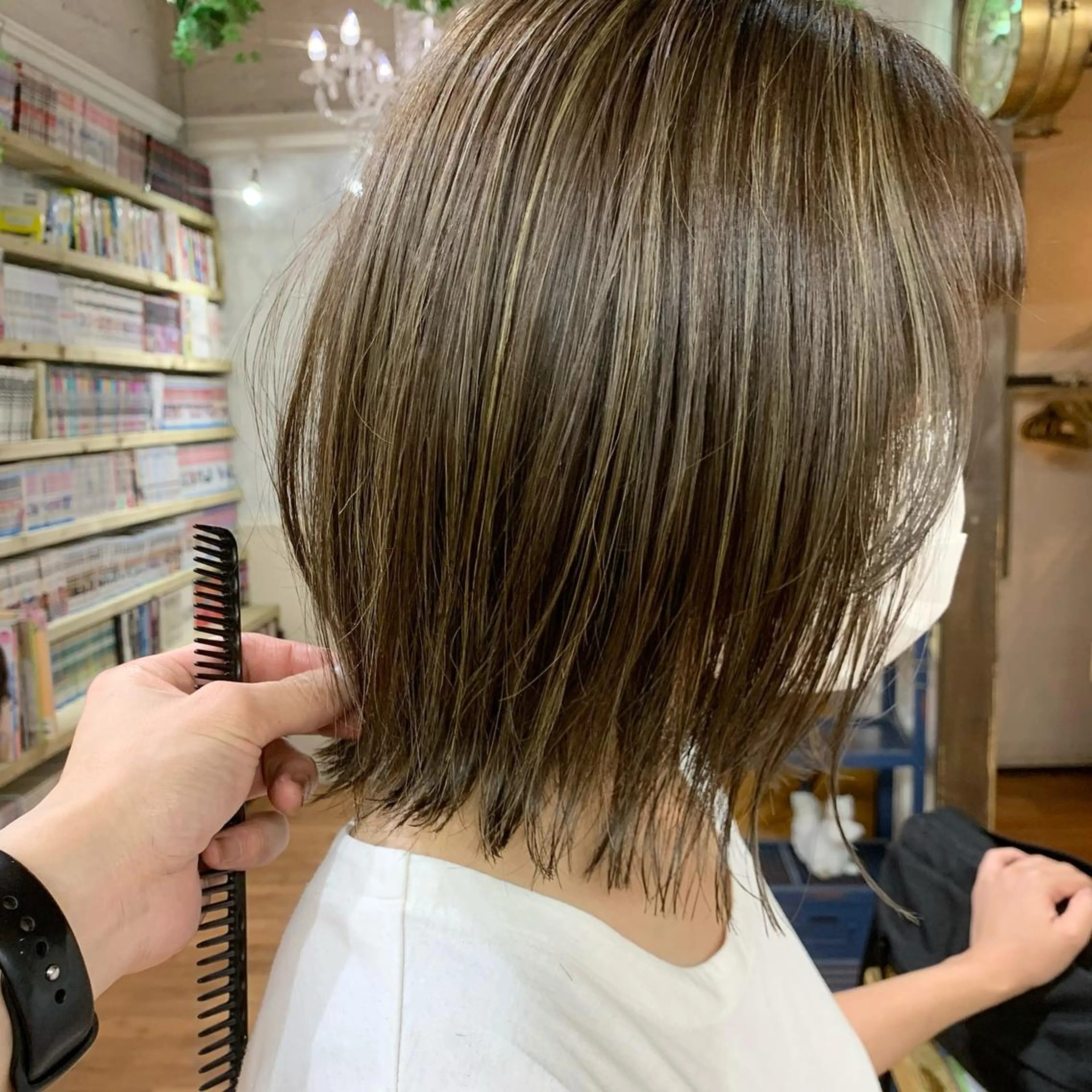 ショート カラー グレージュ ハイライトカラー ハイライト カット ヘアカラー 🌱小顔魅せショート 髪質改善カラー/泉綺のヘアスタイル