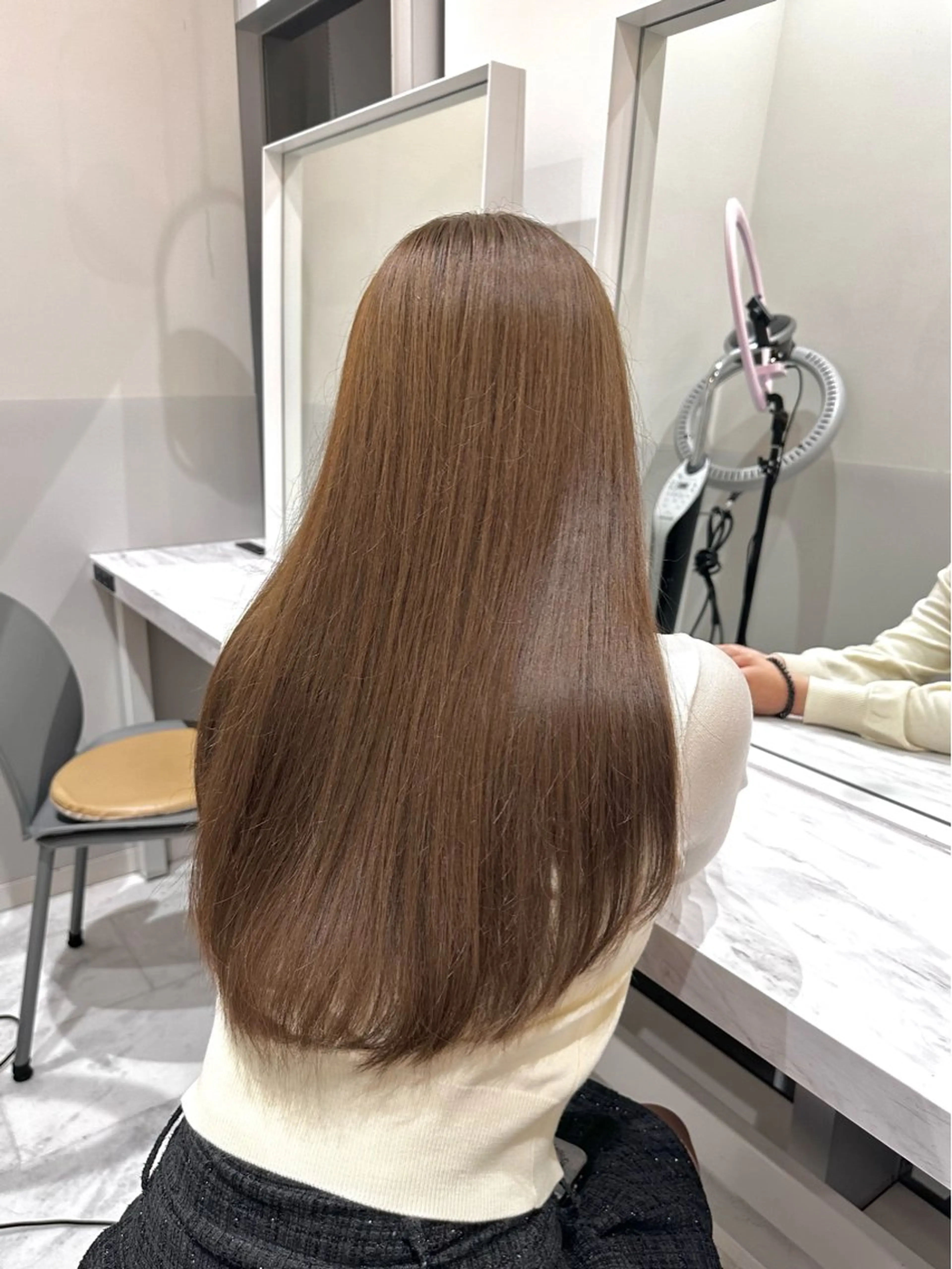 ロング カラー ベージュカラー ブリーチ ブリーチなしカラー ヘアカラー トリートメント 矢野 晃平のヘアスタイル