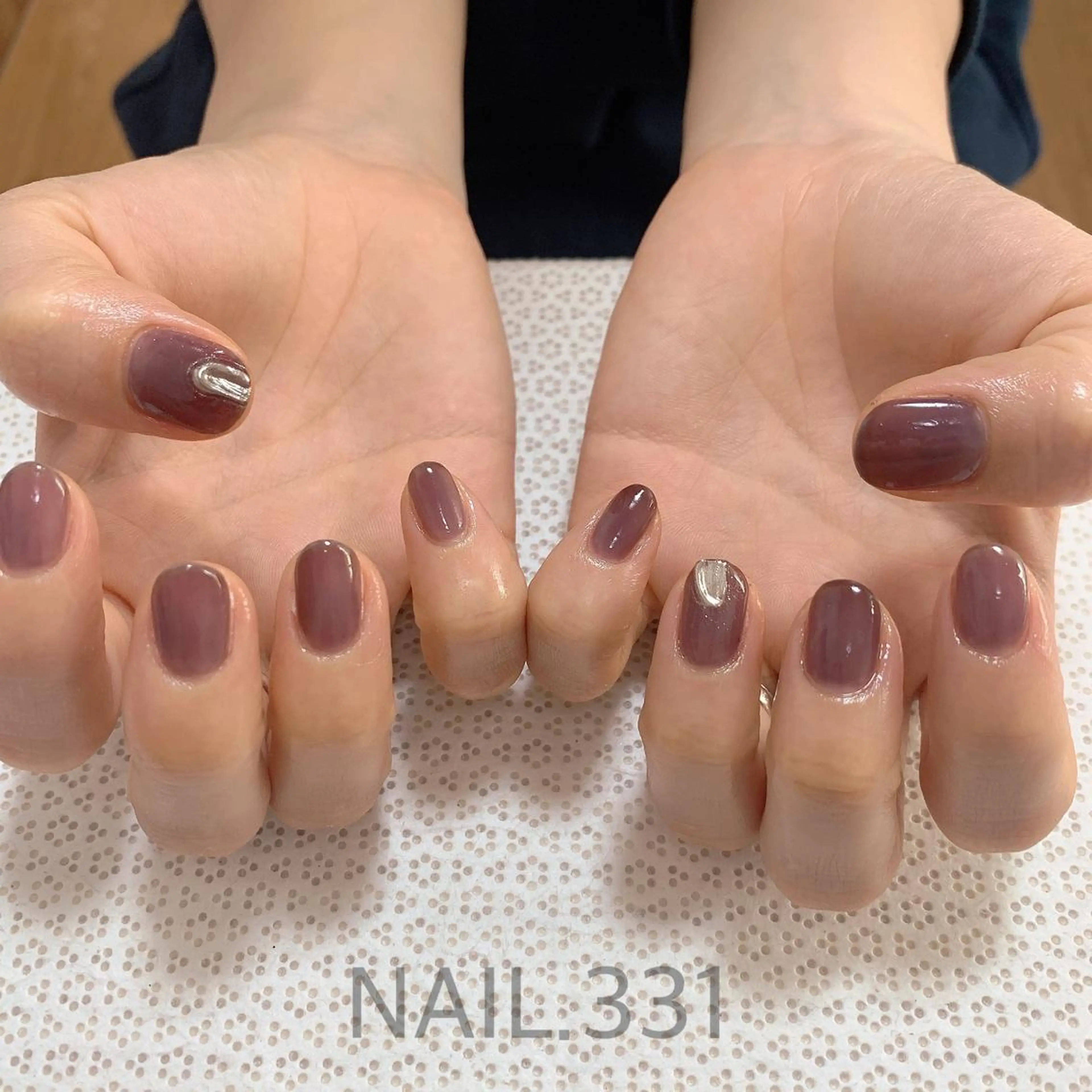 ネイル ニュアンスネイル パープル ハンドネイル NAIL.331所属・Nail 331のネイルデザイン