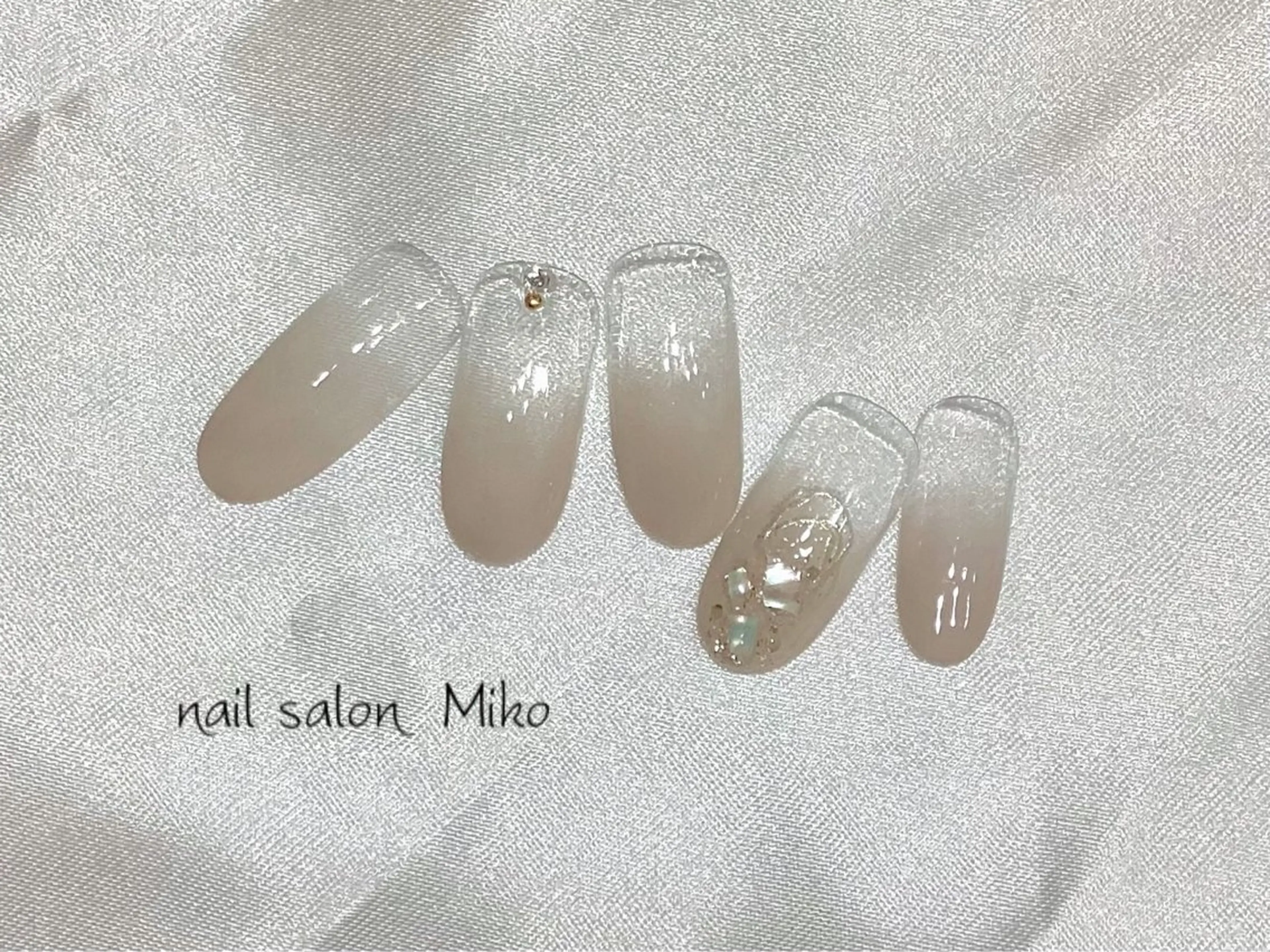 ミディアム ハンドネイル nail salon Mikoのネイルデザイン
