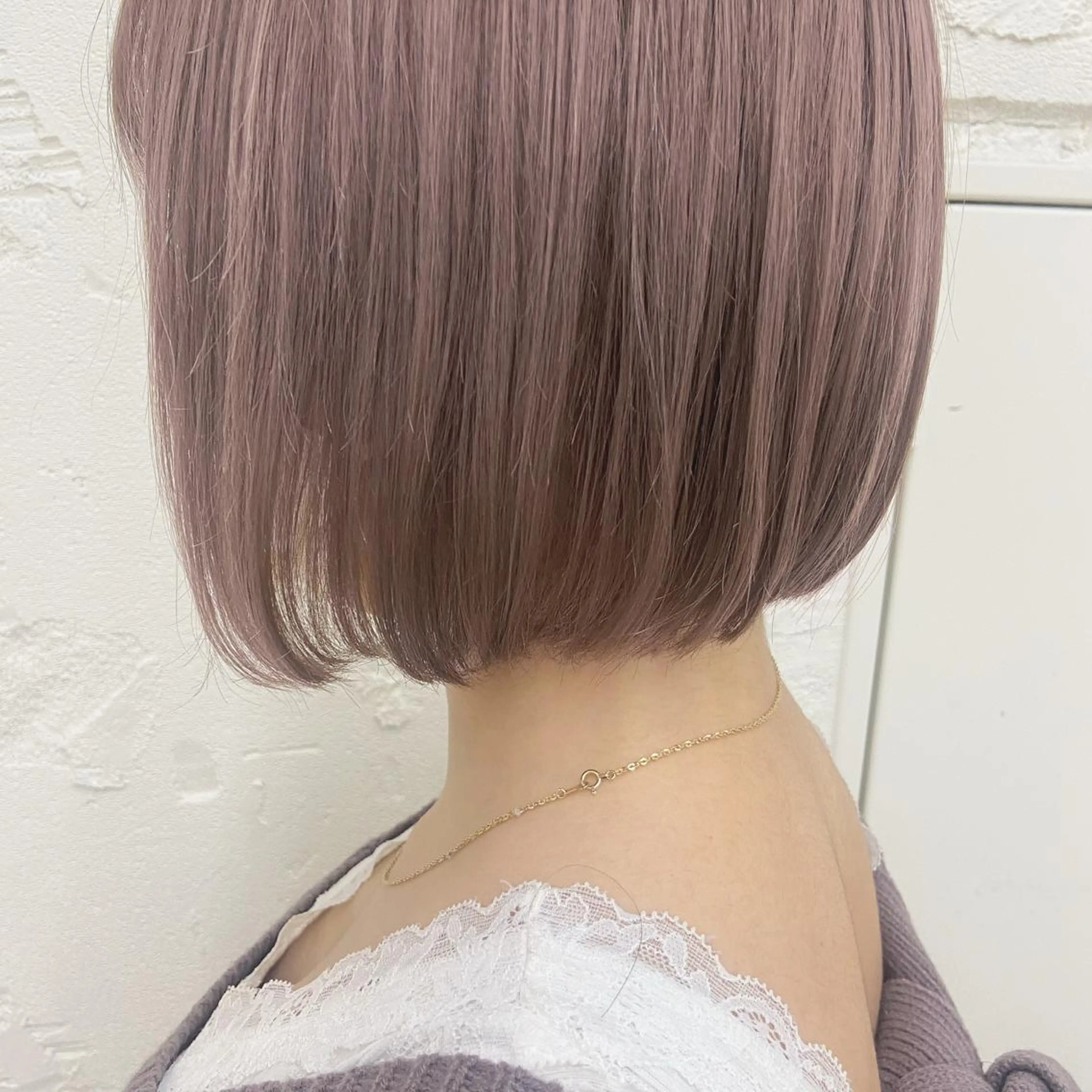 ショート カラー ベージュカラー ピンクカラー ピンクベージュ カット トリートメント SALOWIN町田所属・ハイトーン🦢 Natsumiのヘアスタイル