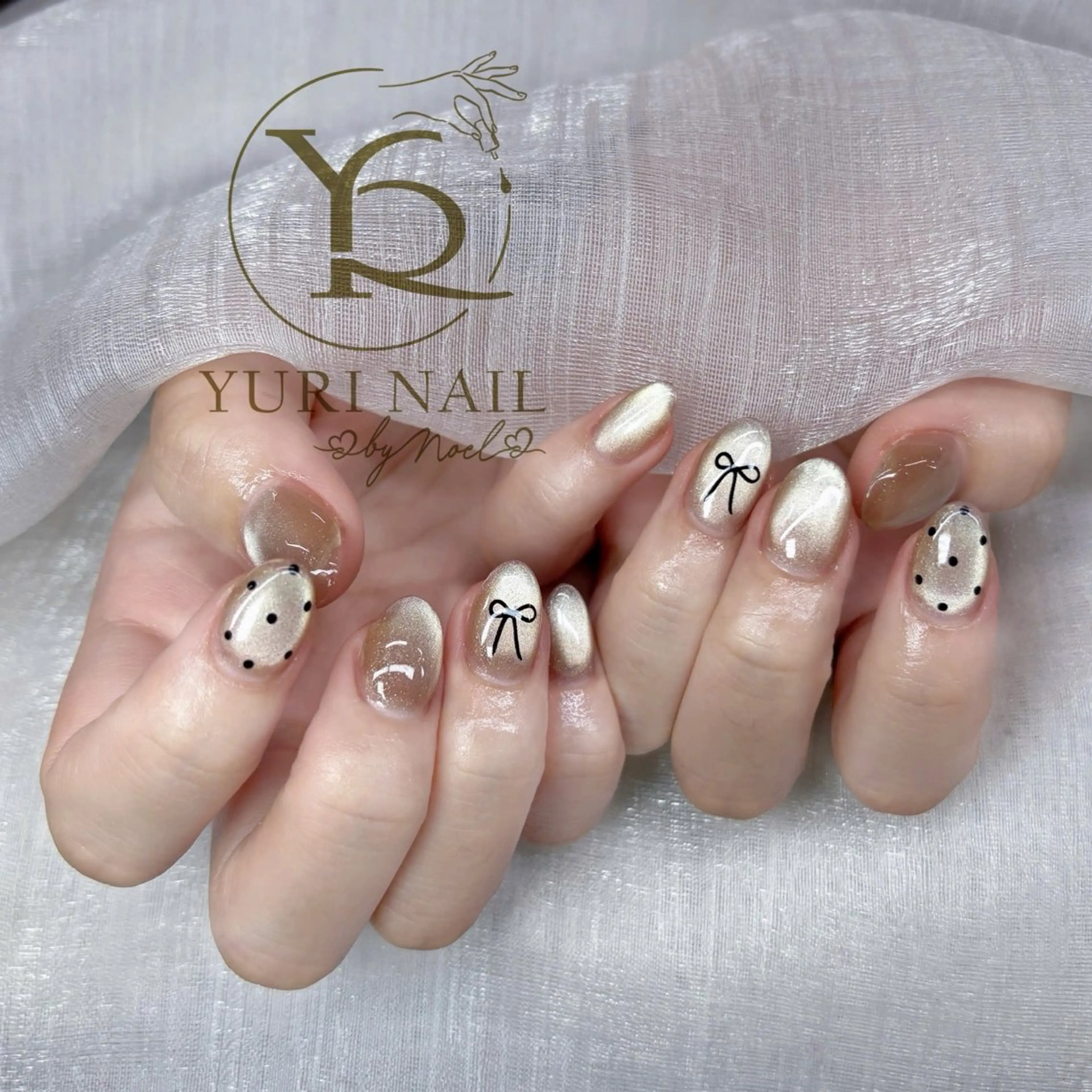 ネイル フレンチネイル 韓国ネイル 水色 マグネットネイル ニュアンスネイル ハンドネイル フットネイル ハンドケア YURI Nail Funabashiのネイルデザイン