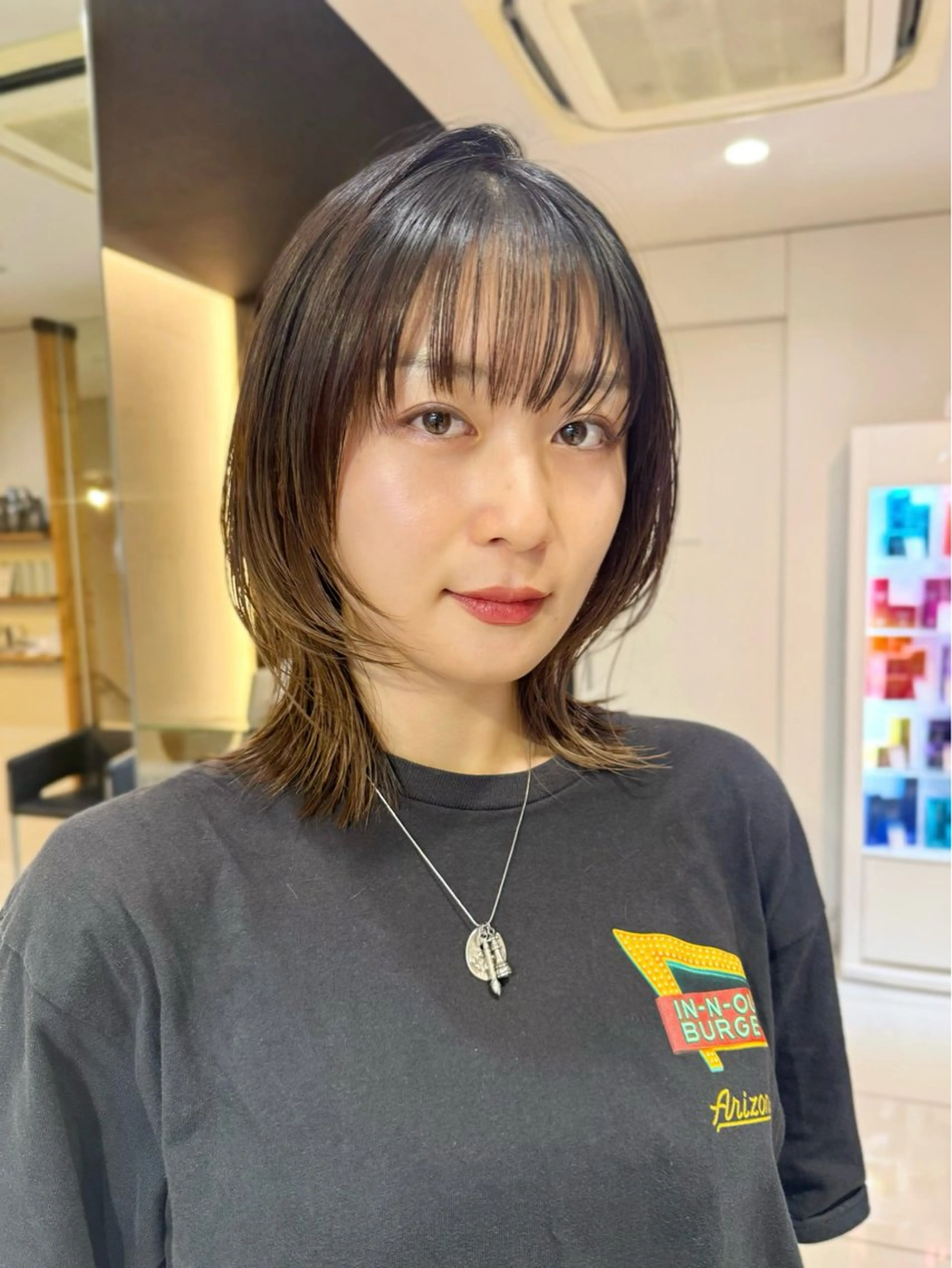 ミディアム 暖色/レイヤーカット /艶髪/髪質改善/のマツエク・マツパデザイン