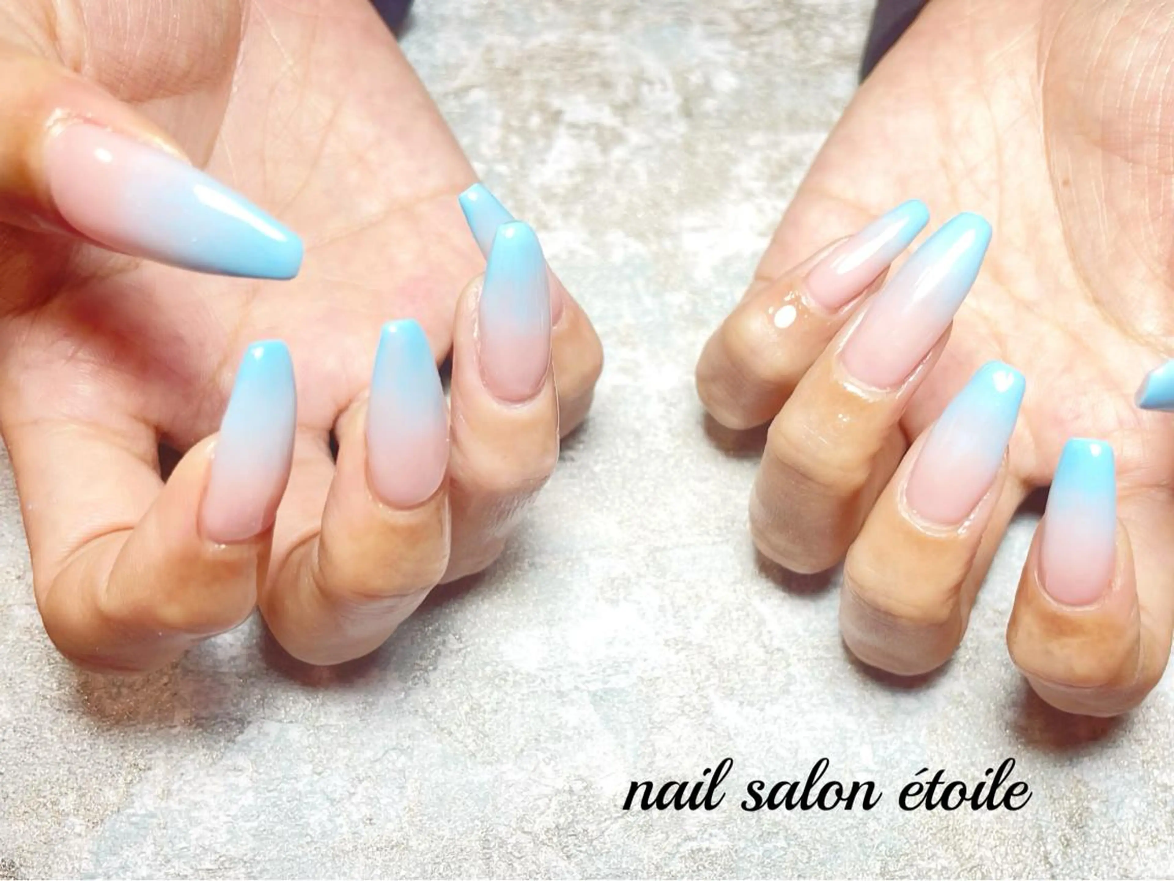 ネイル アートネイル ブルー ジェルネイル グラデーション ロングネイル ハンドネイル nail salon étoileのネイルデザイン