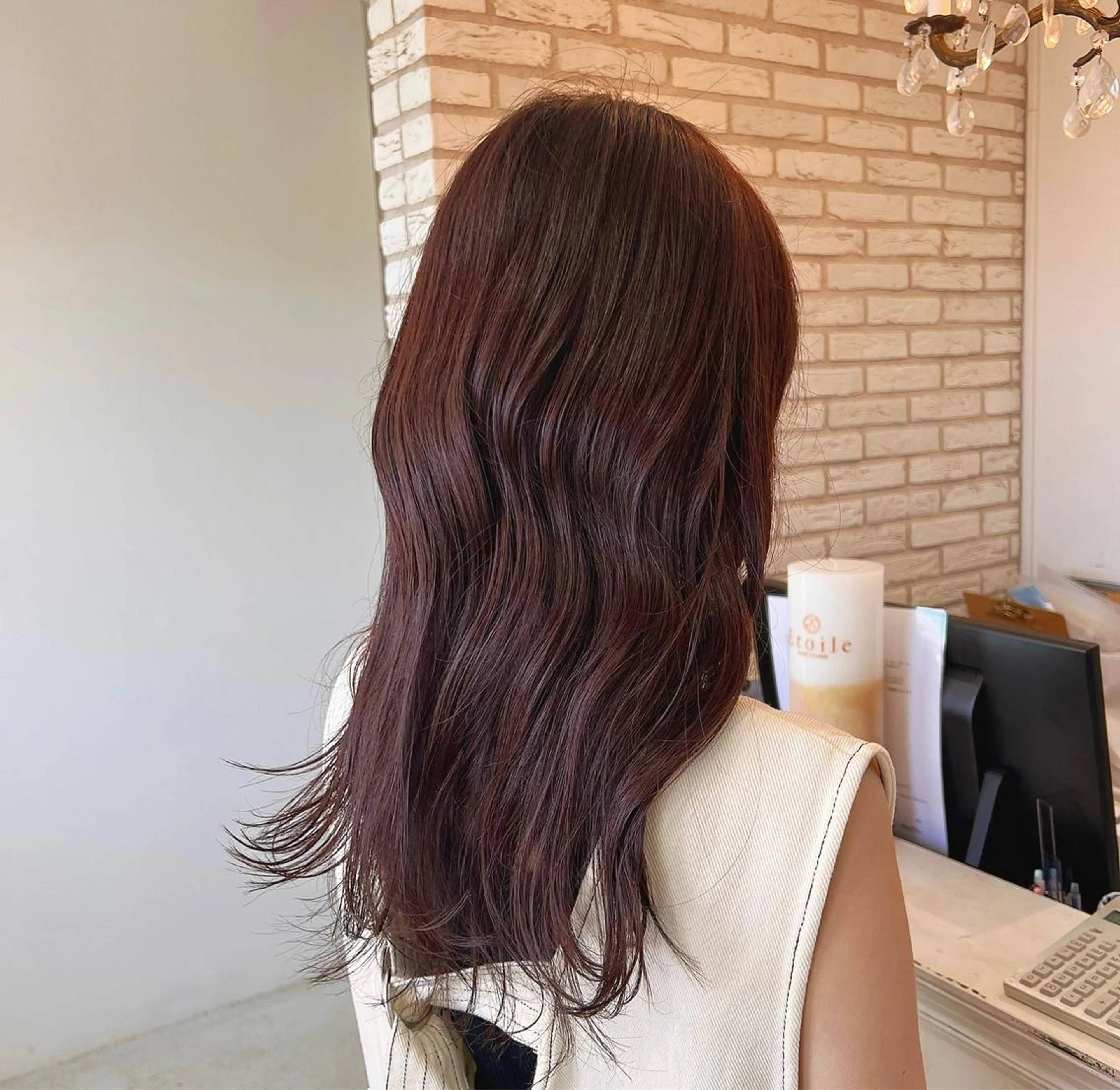 ロング ピンクブラウン 切りっぱなしボブ 👩🏼ミニボブのヘアスタイル