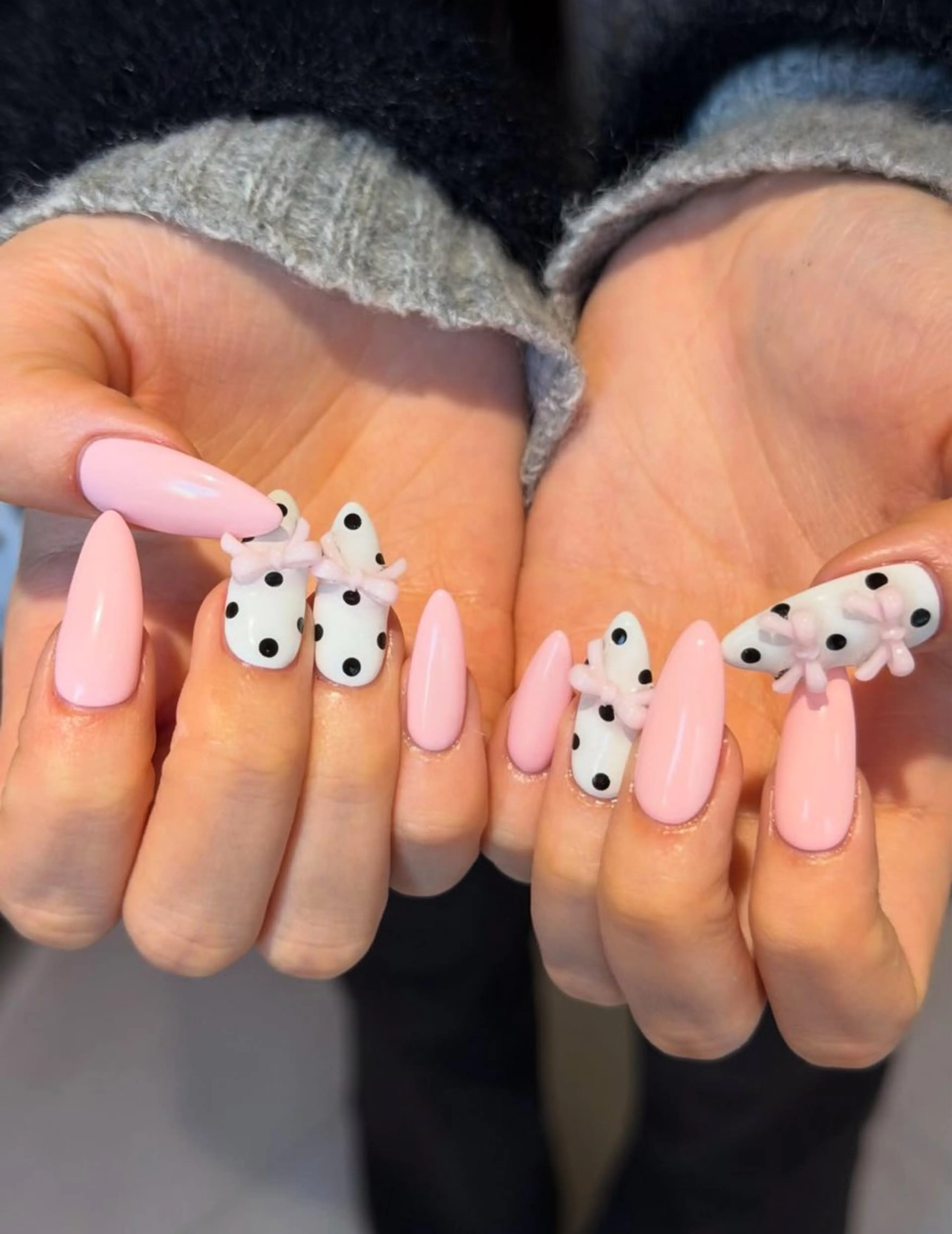 ネイル フレンチネイル ジェルネイル マグネットネイル 持ち込み ニュアンスネイル ハンドネイル Na minのネイルデザイン