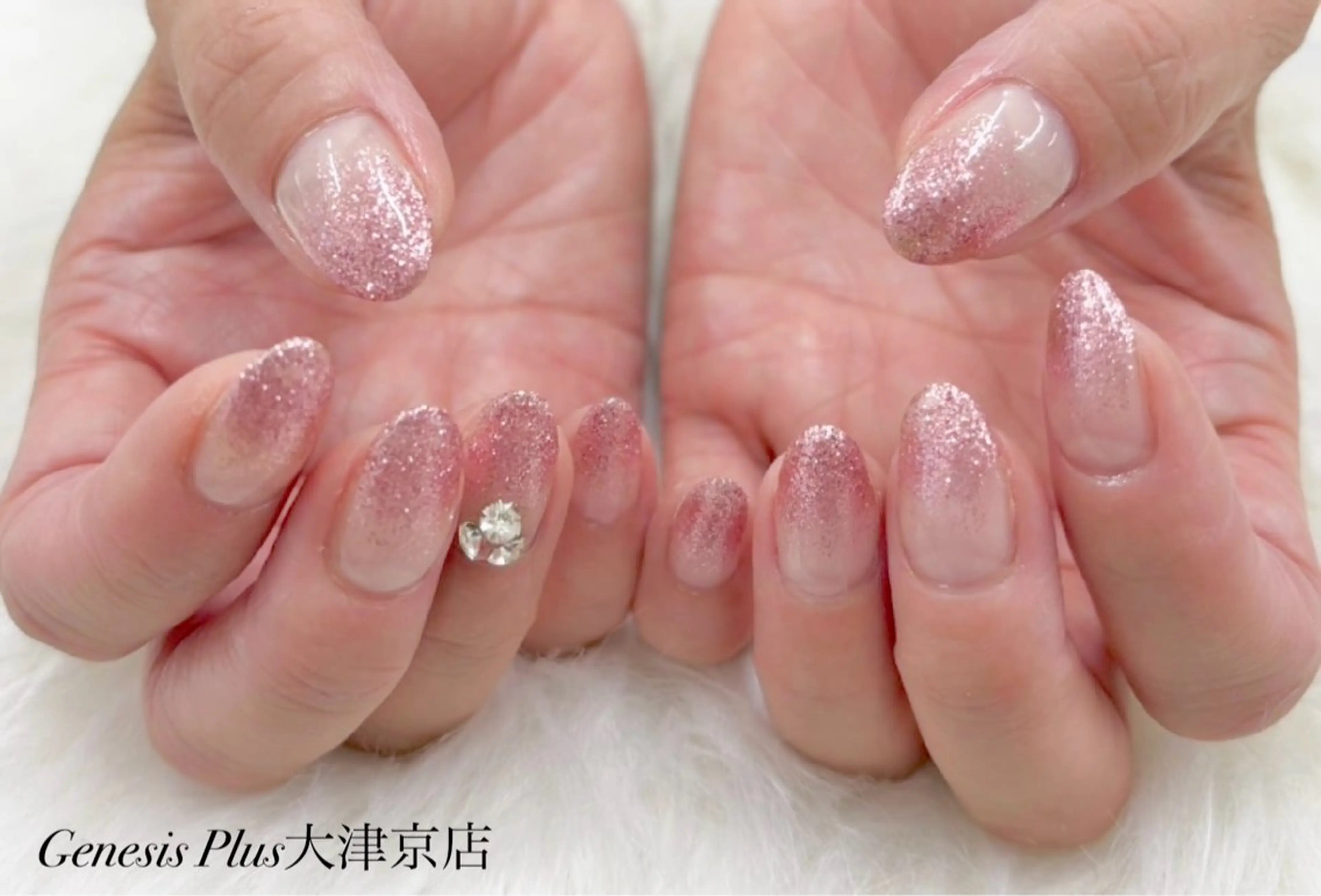 ネイル グラデーション ラメ(グリッター) ラメグラデーション Genesis Plus大津京店のネイルデザイン