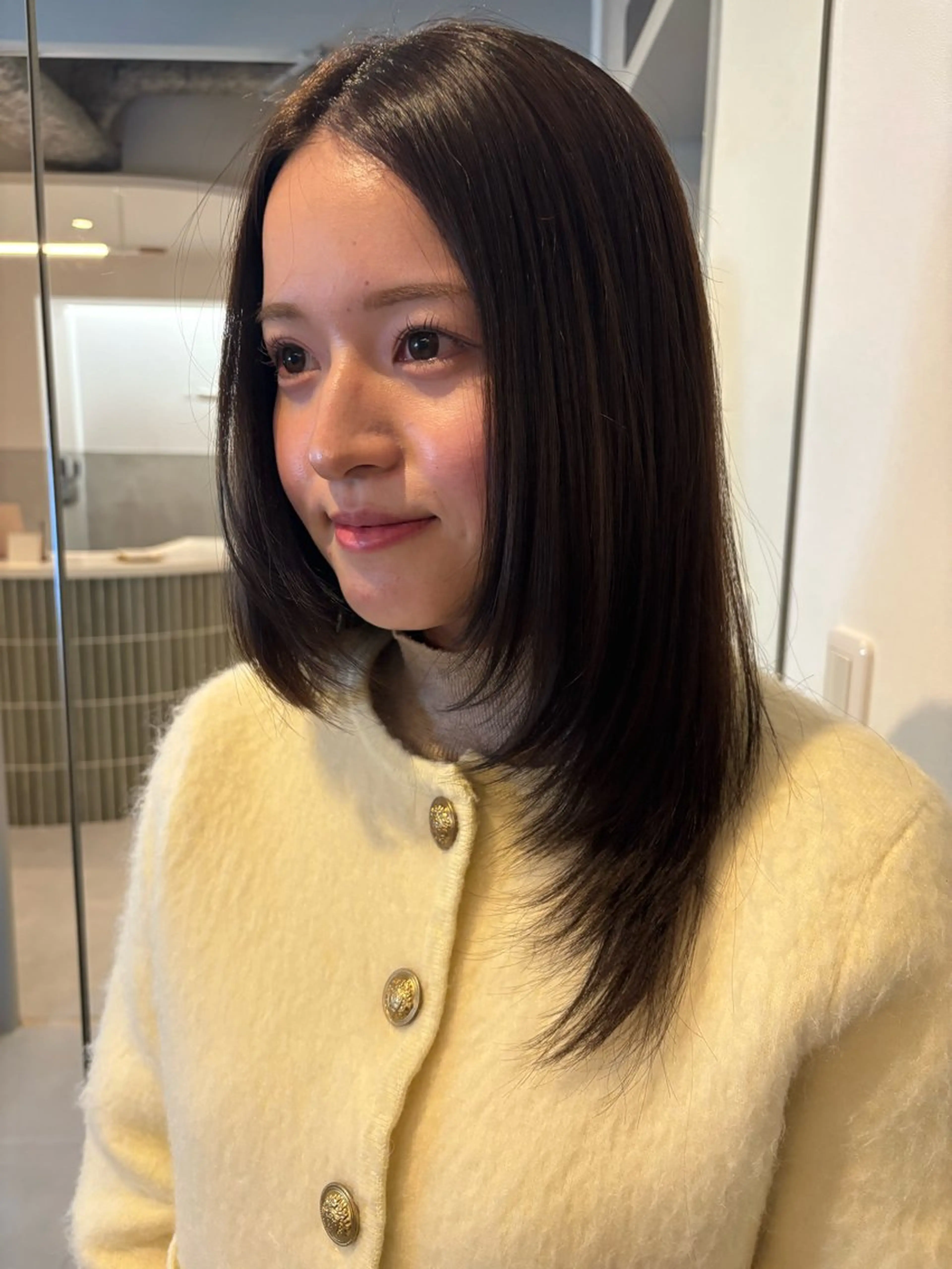 【平日18時まで限定メニュー】艶カラー＋4steptreatmentの写真