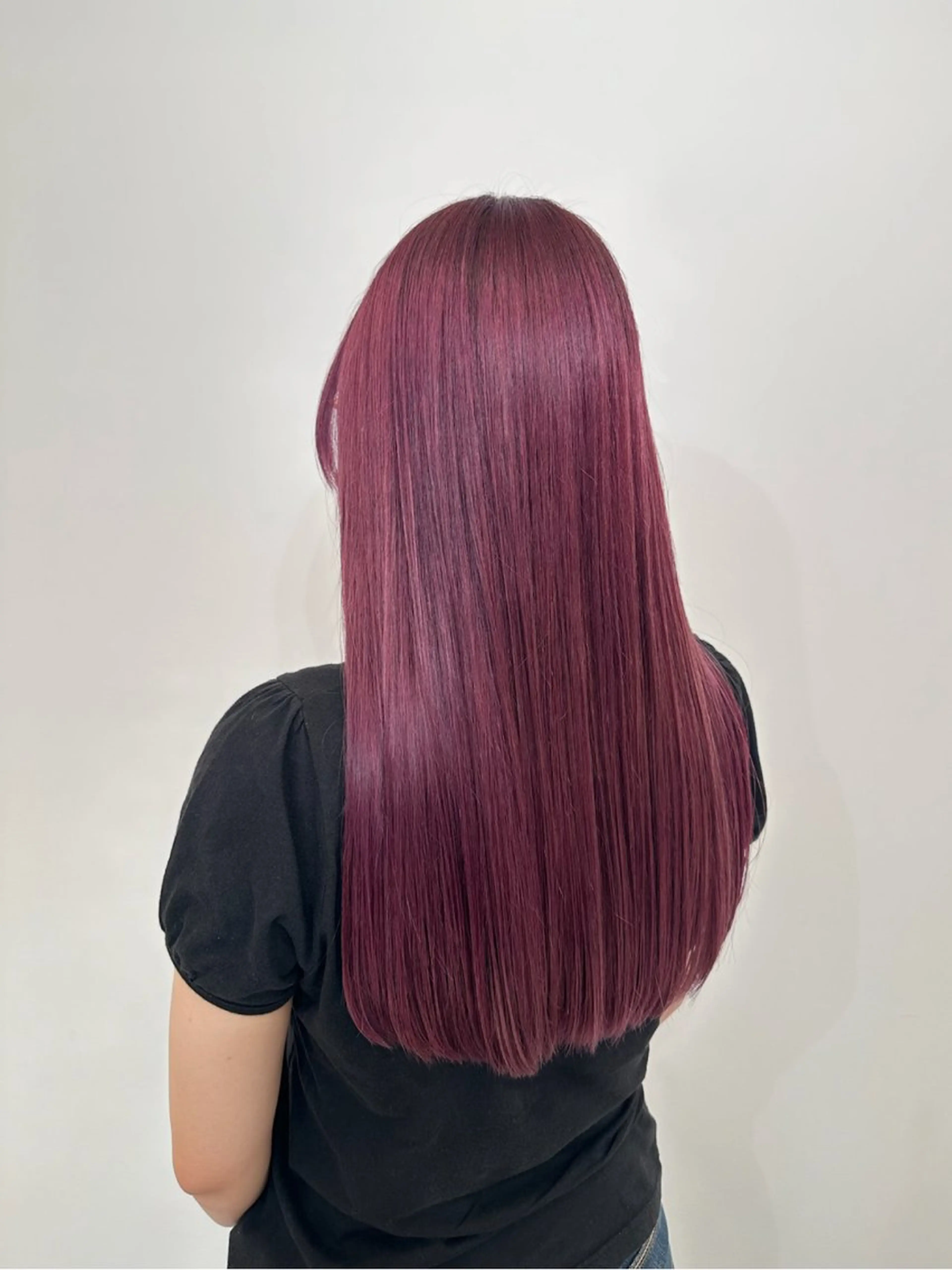 ロング カラー ヘアカラー トリートメント LOA uraraのヘアスタイル