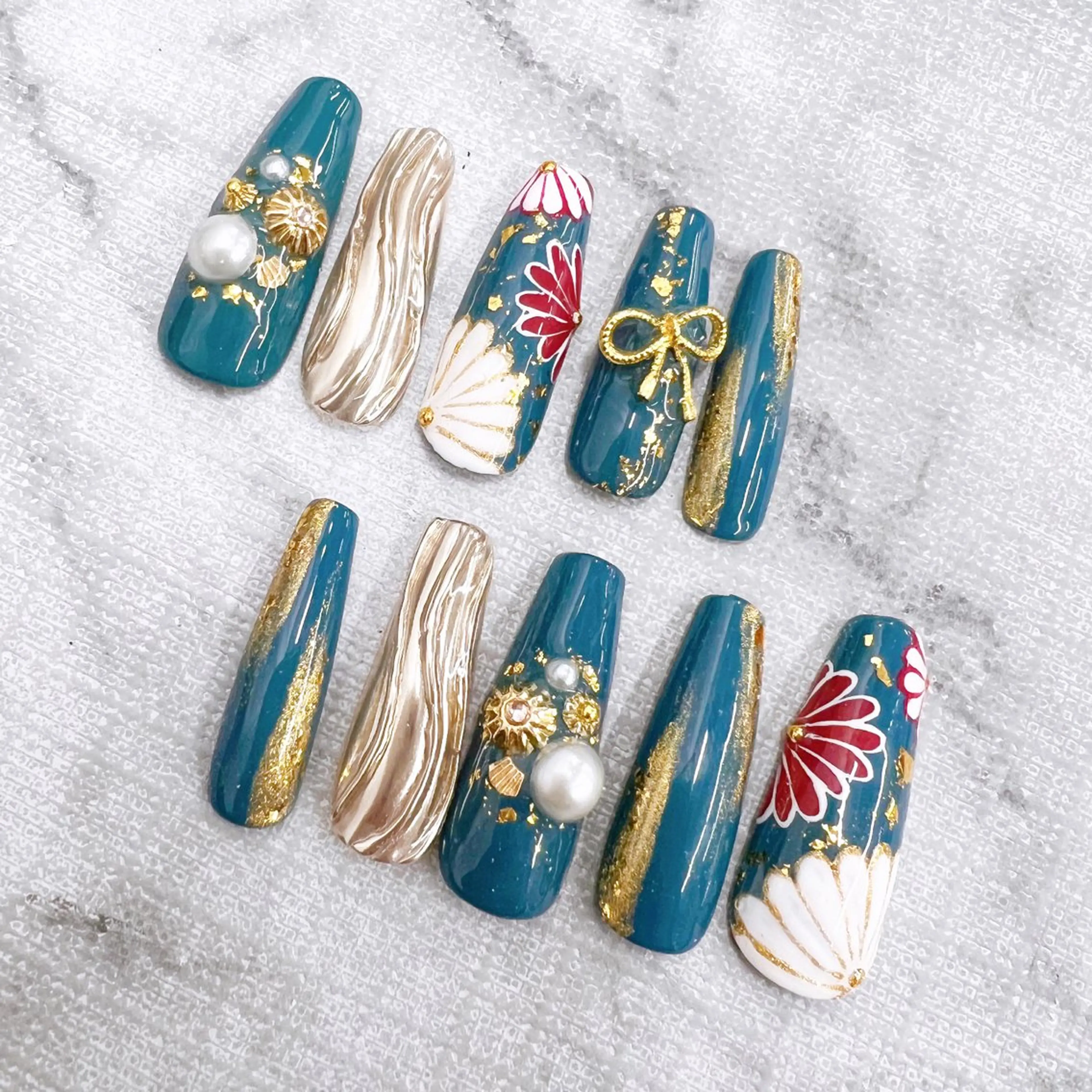 オーダーネイルチップ💅✨※ご来店時にデザイン＆チップ調整、お値段相談🙌※前金¥3300の写真