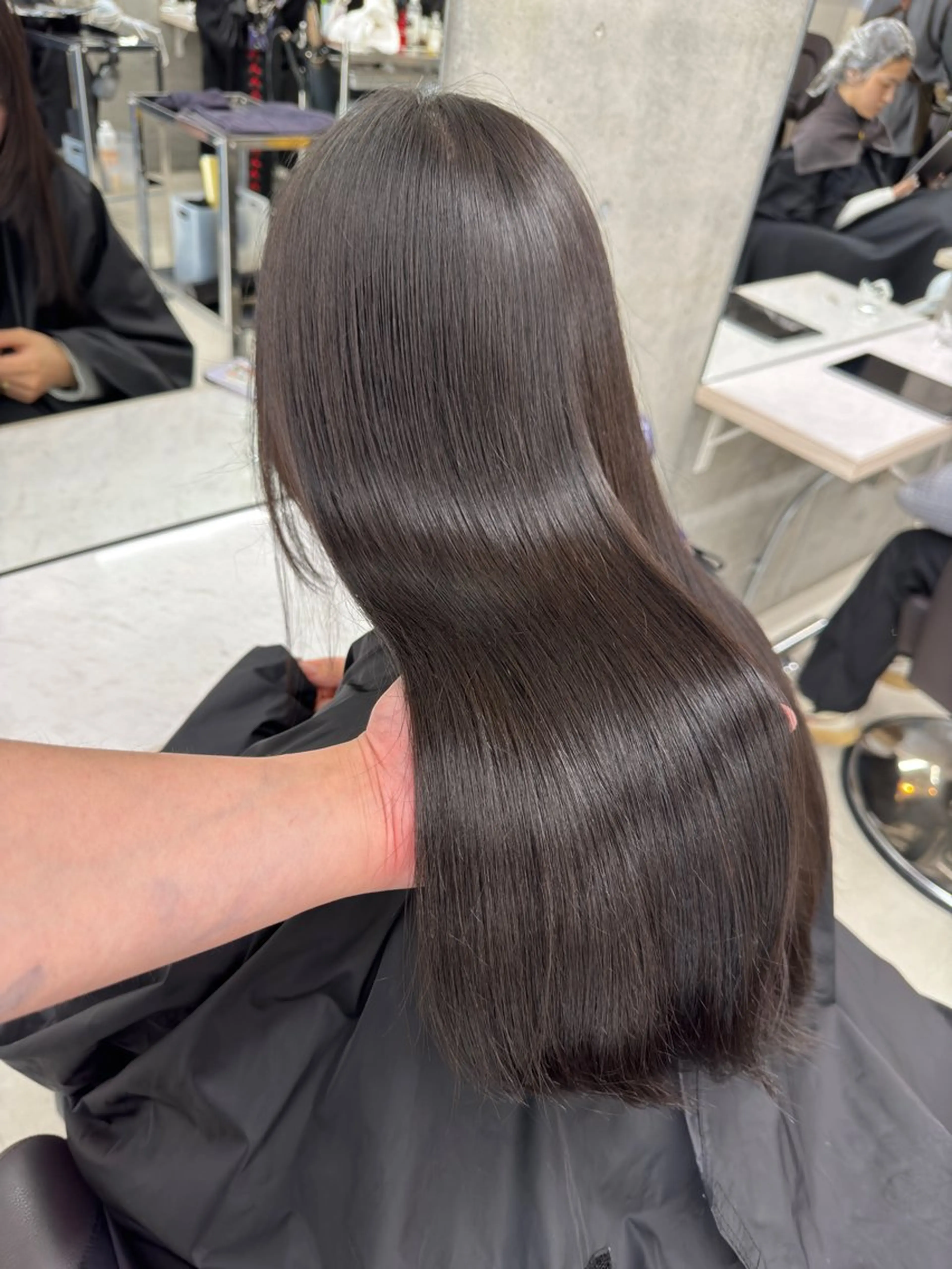 セミロング うる艶ヘア♡韓国好き 透明感　shotaのヘアスタイル