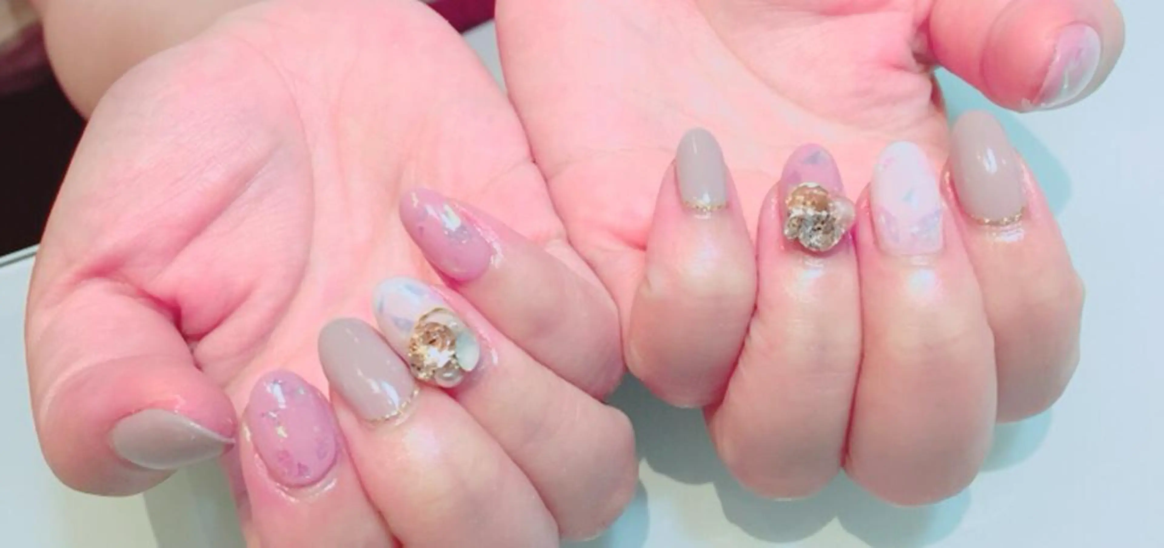 ネイル ストーンネイル ハンドネイル ハンドケア 西日暮里駅徒歩1分/ NAIL106Gのネイルデザイン