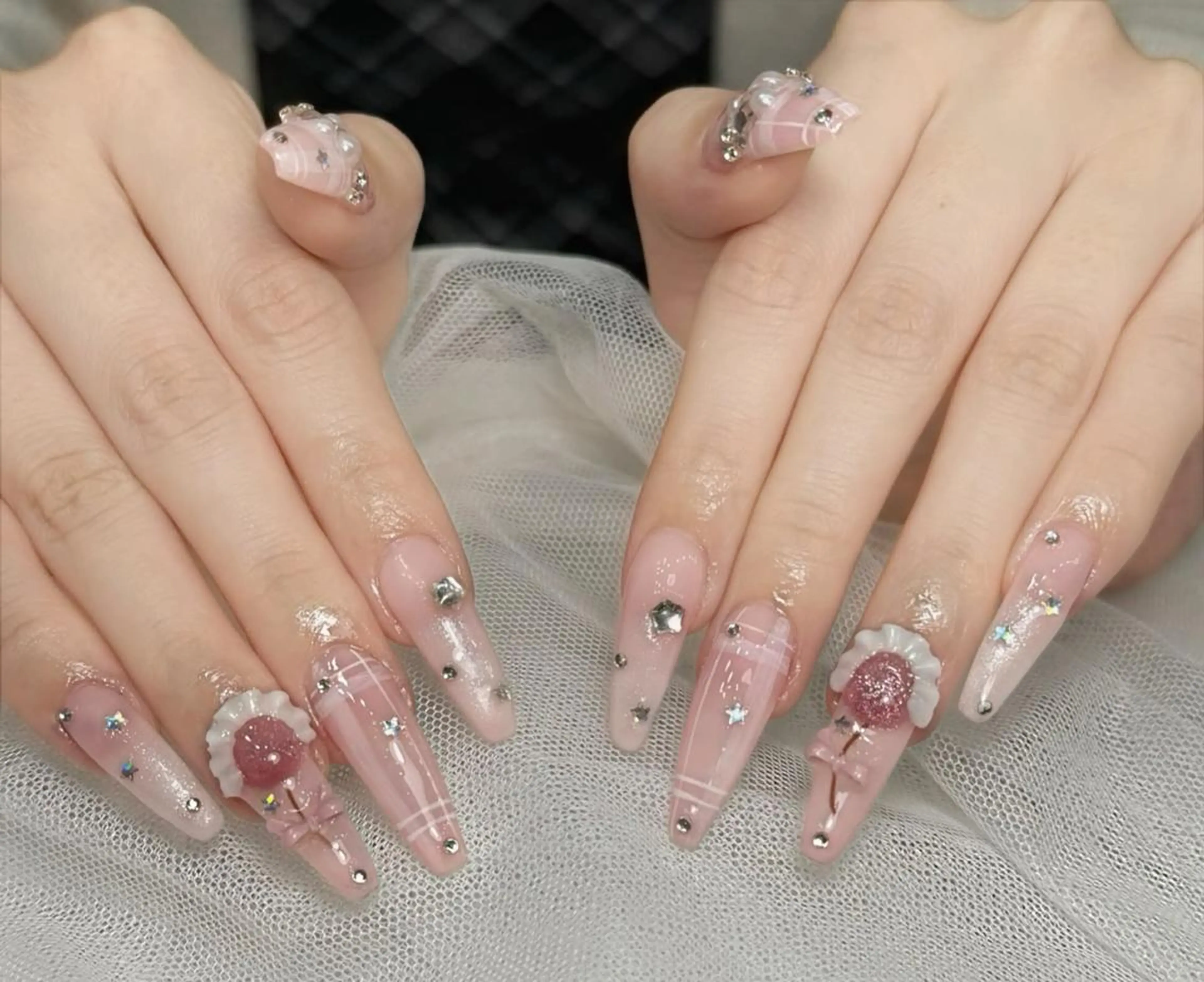 ロング カラー ベージュカラー グラデーションカラー ピンクカラー 韓国風ヘア ハンドネイル 高橋 ユキのネイルデザイン