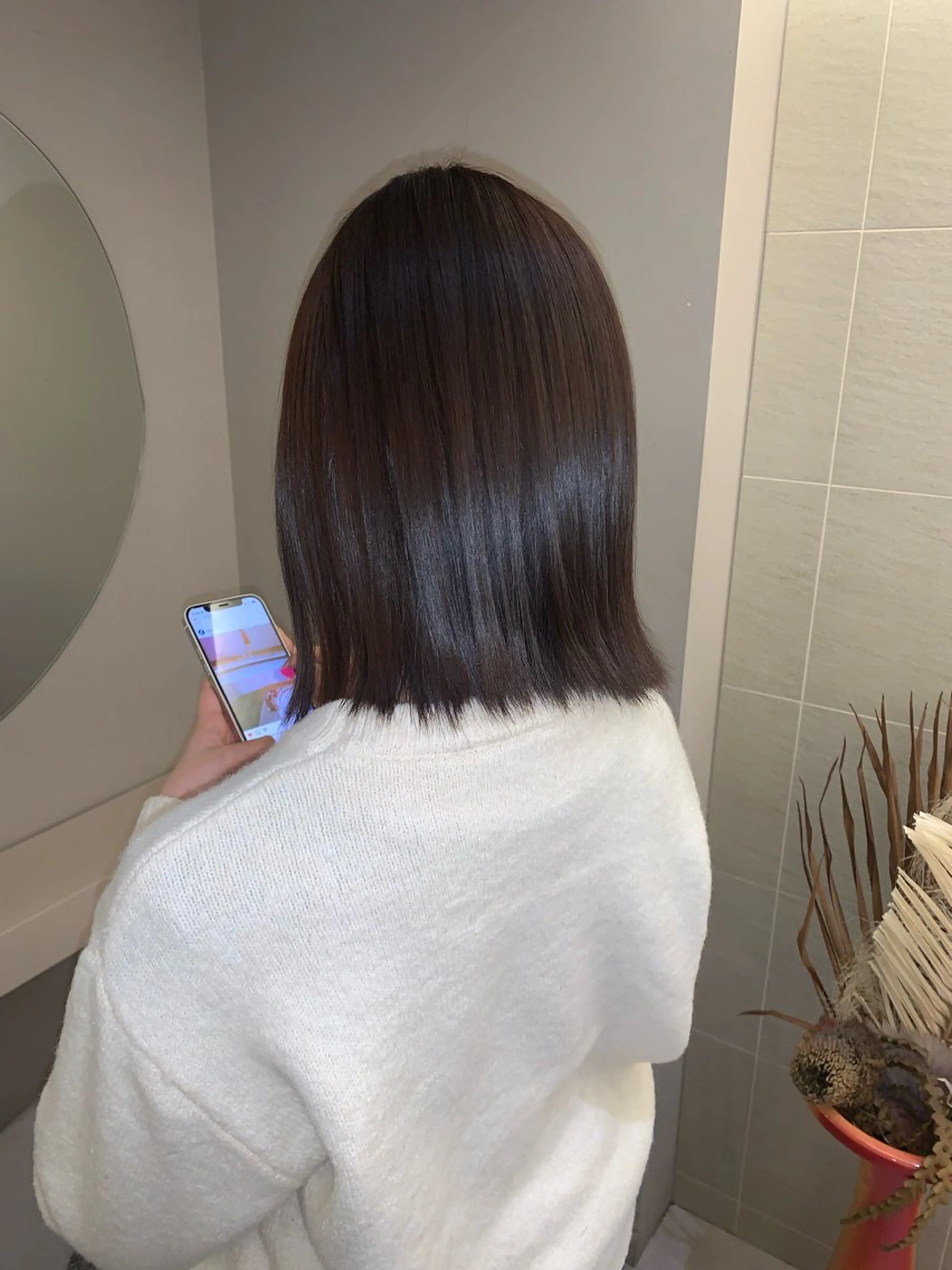 ミディアム カラー yiye shioriのヘアスタイル