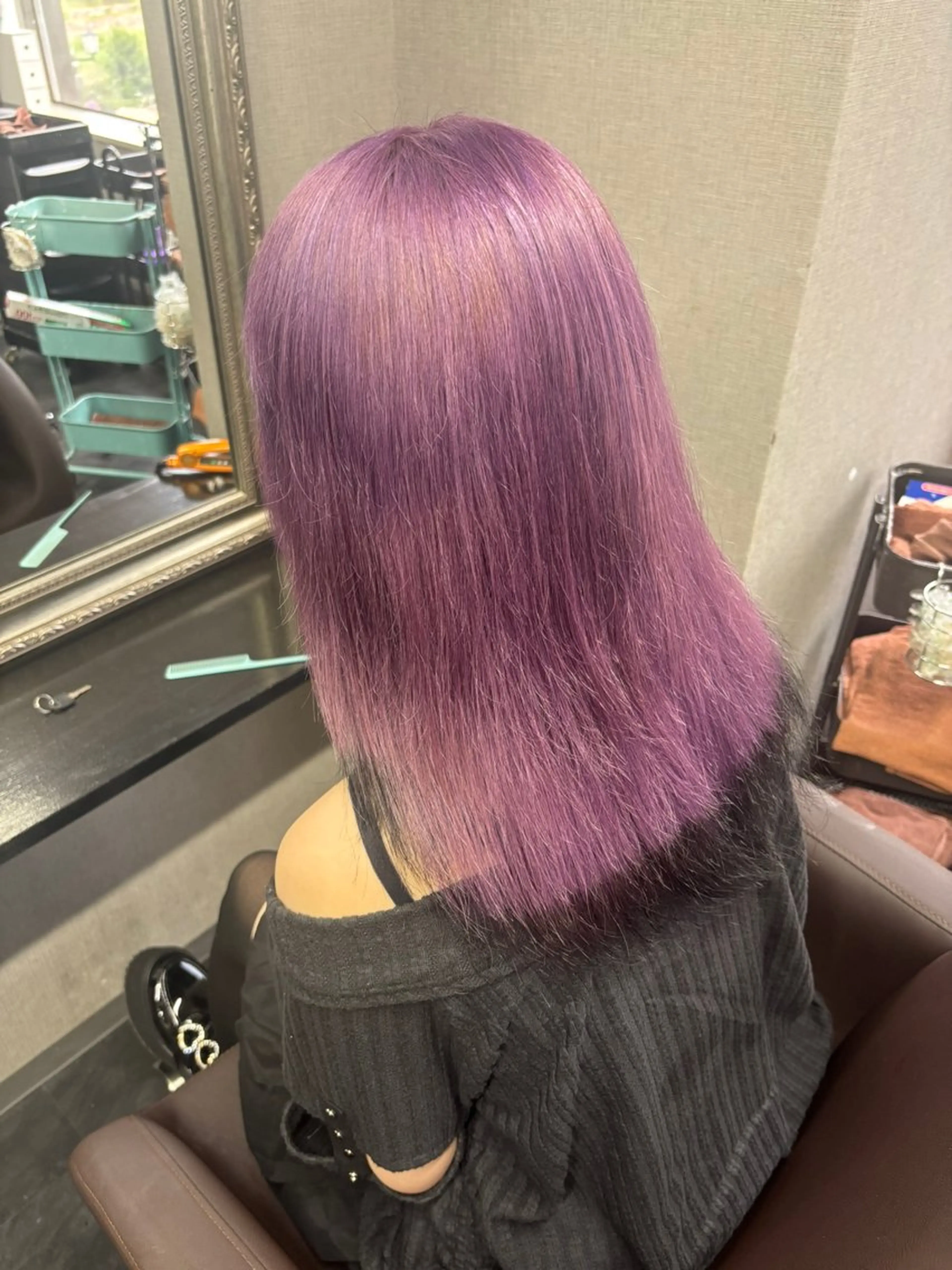ミディアム カラー パーマ ヘアアレンジ メンズ キッズ ミディアムパーマ メンズバレイヤージュ アップバング センターパート メンズハイライト 🫧Selene SHOGO🫧のヘアスタイル
