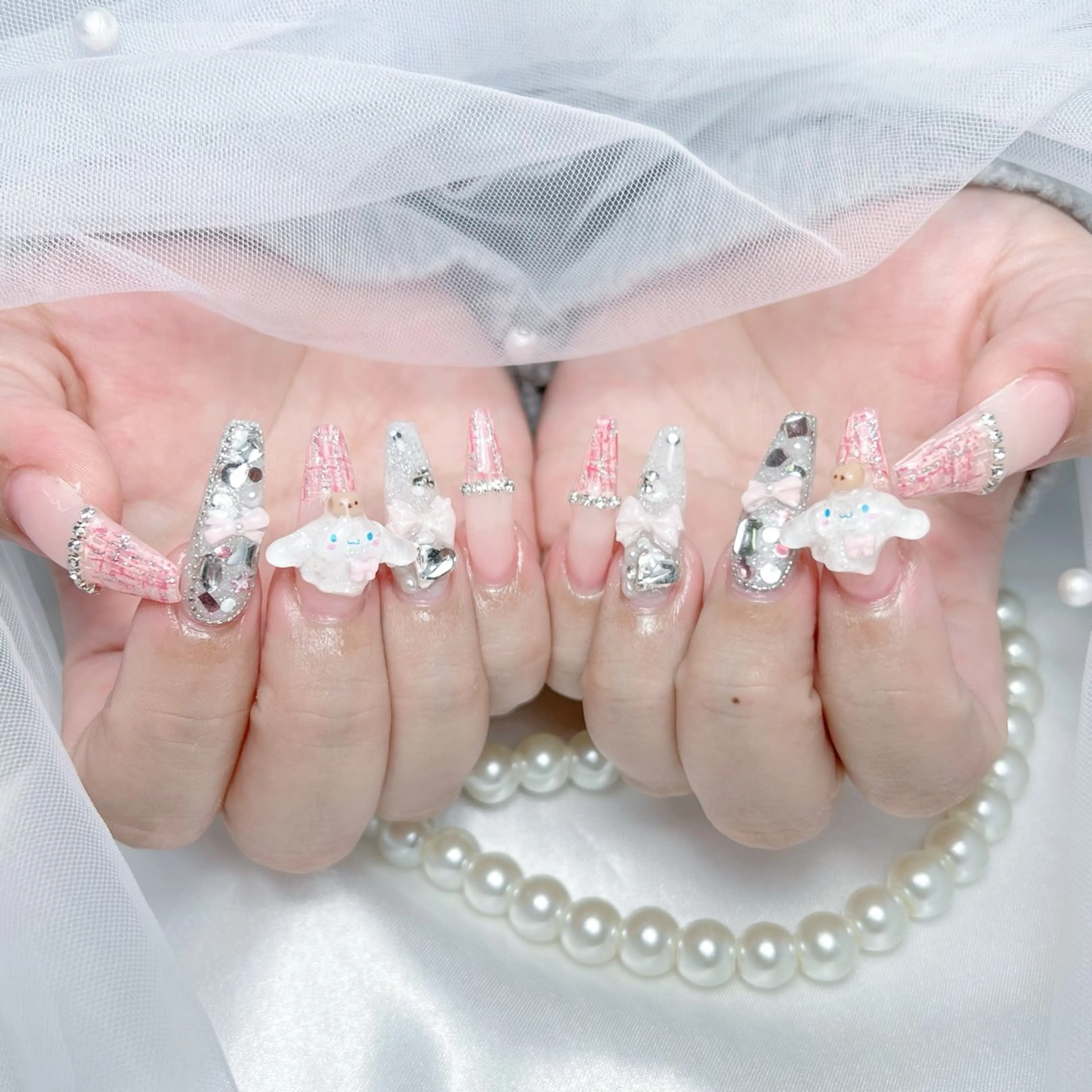 ネイル アートネイル ジェルネイル キラキラネイル 持ち込み シンプルネイル ハンドネイル ハンドケア ぱん ちゃんのネイルデザイン