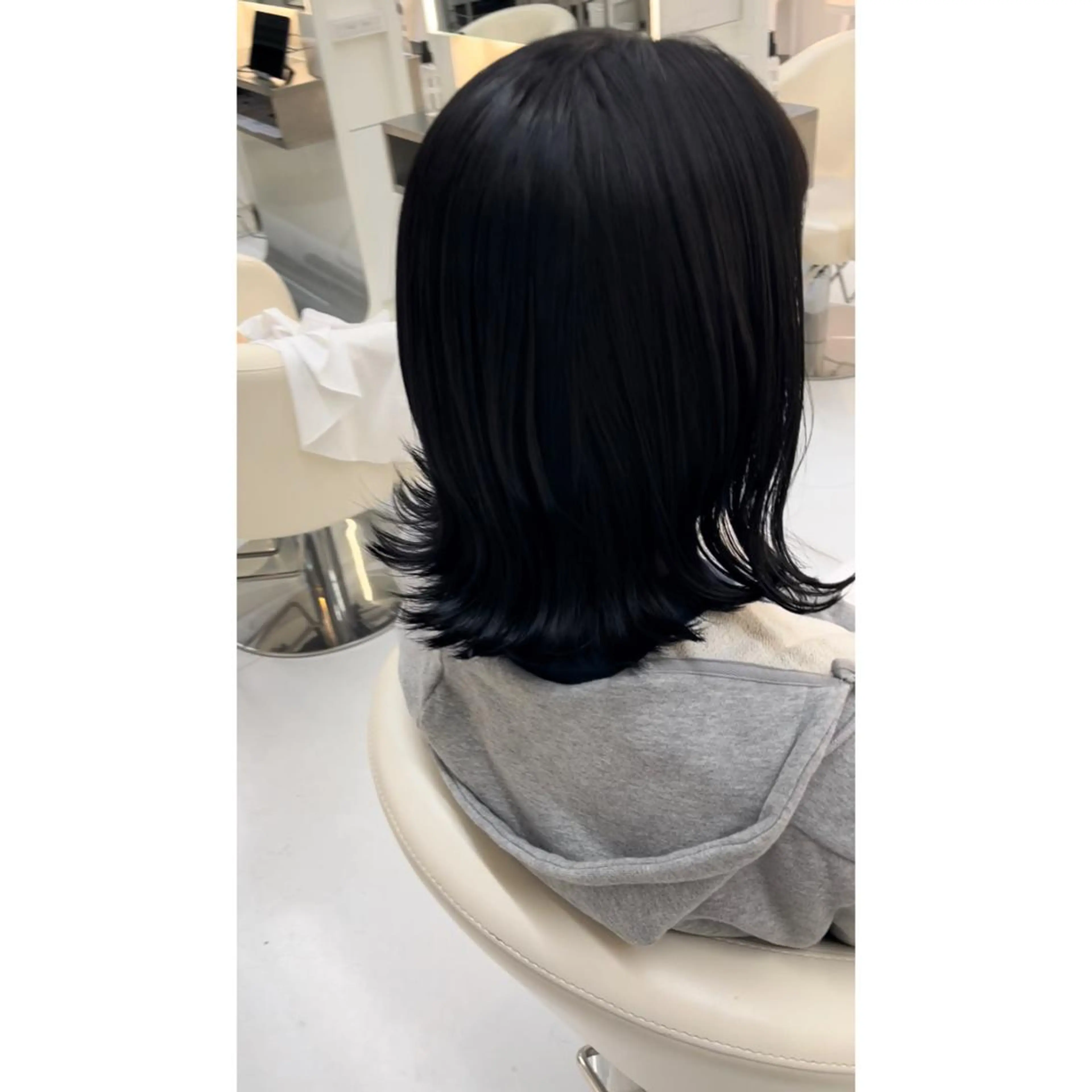 ミディアム 涼音 🫧前髪お助け美容師のヘアスタイル