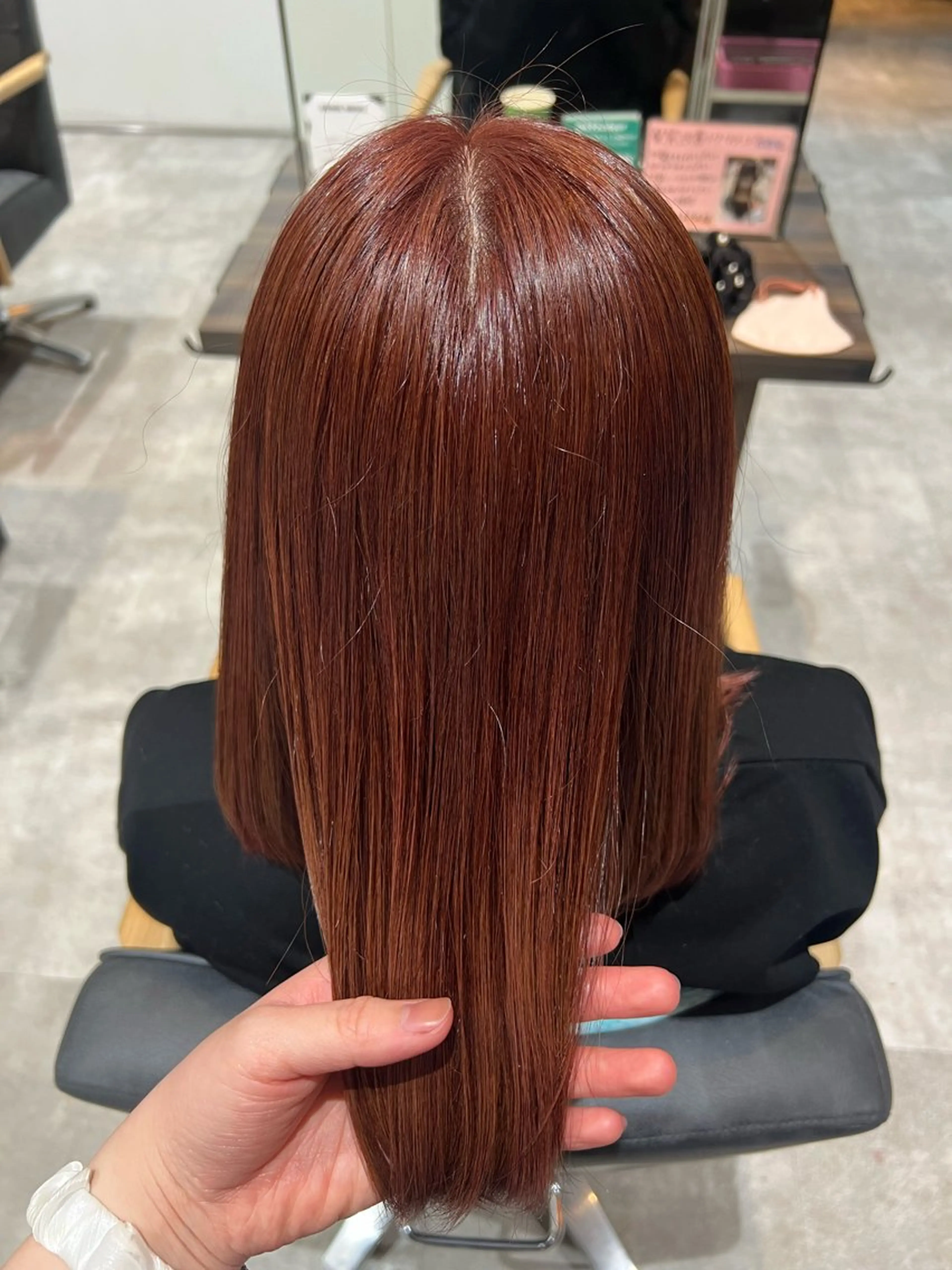 ミディアム カラー ブリーチ ダブルカラー ブリーチなしカラー ピンクカラー 豊川 絢子のヘアスタイル