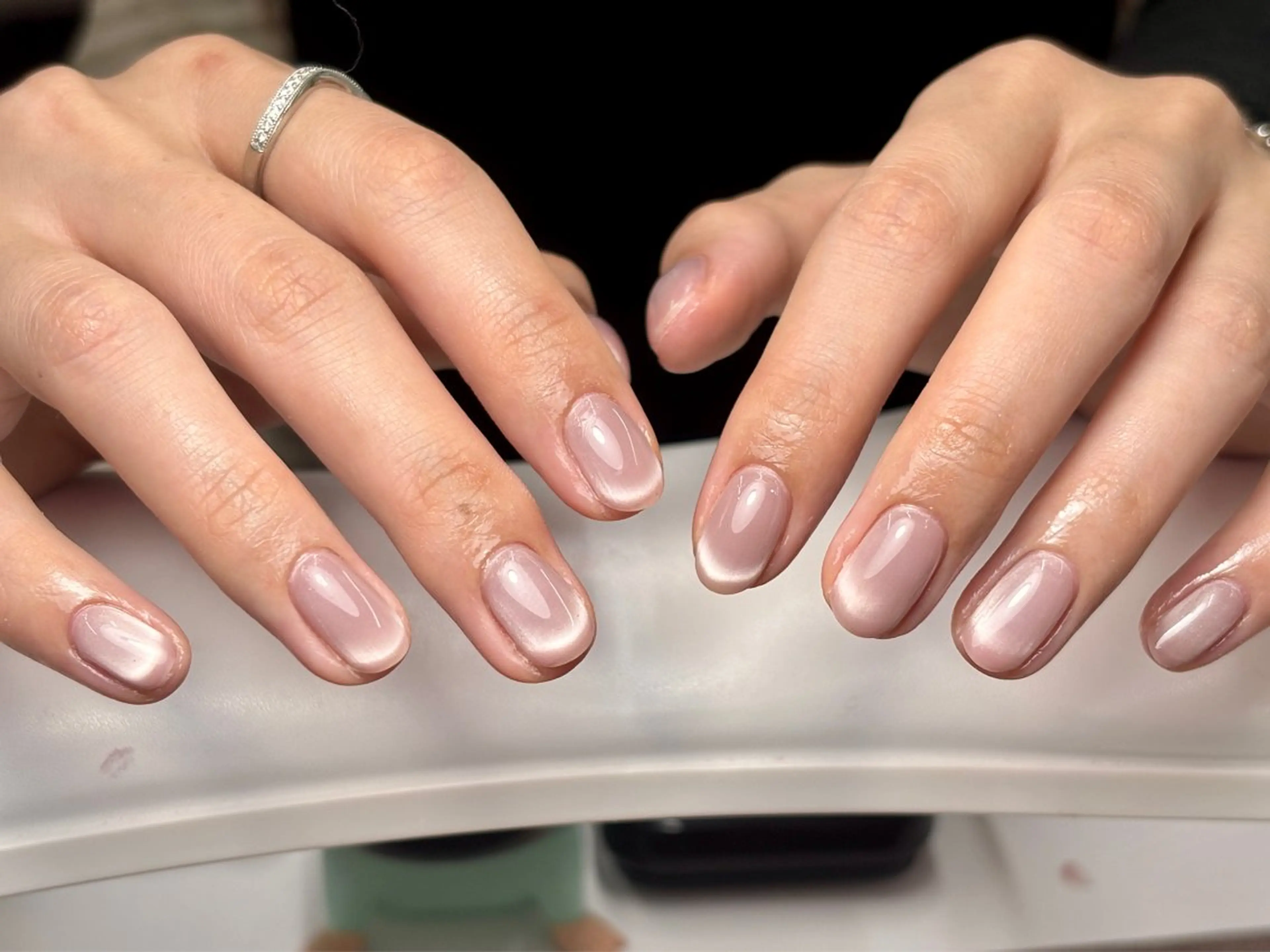 ショート ハンドネイル トゥー フエンのネイルデザイン