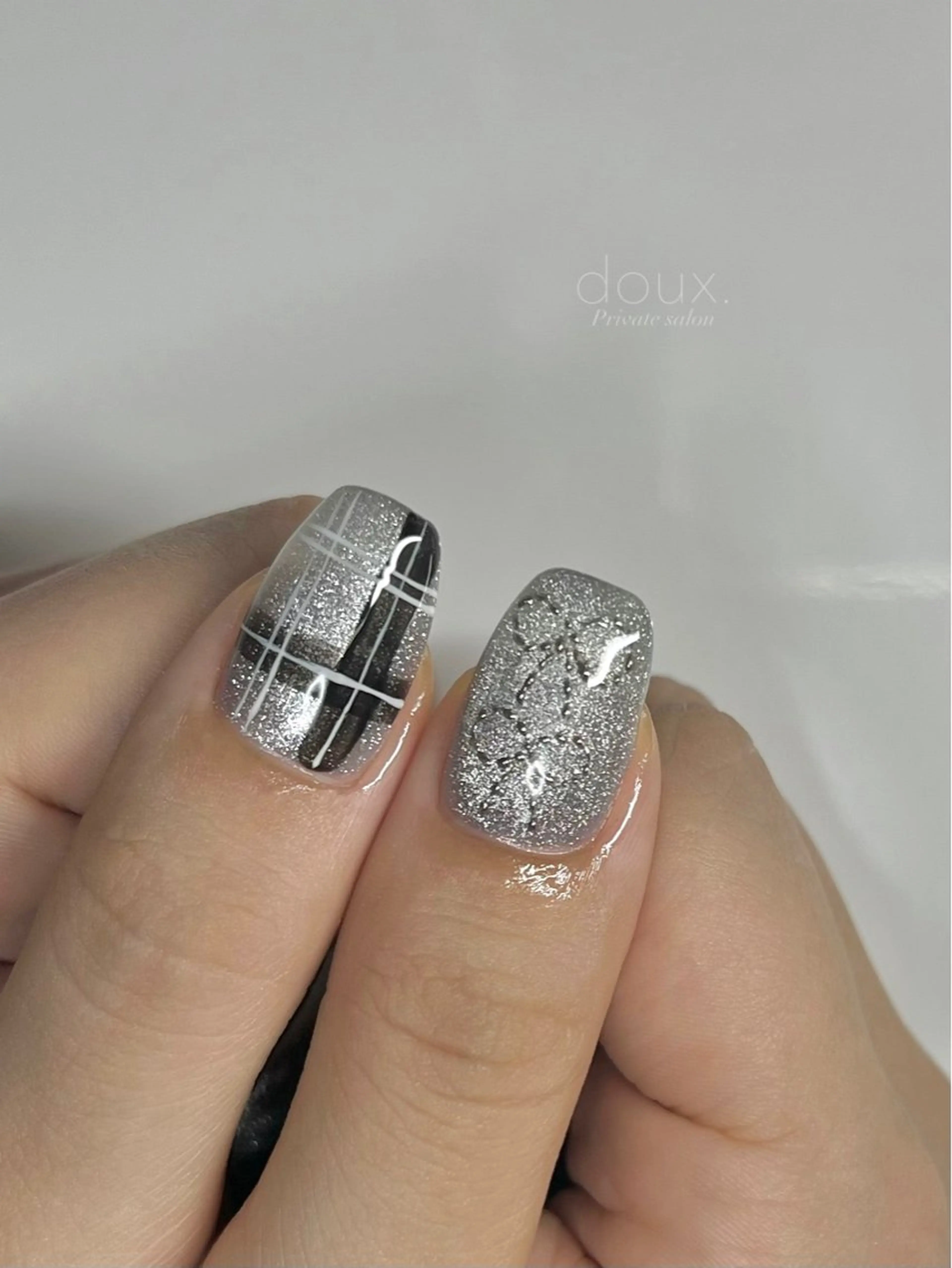 ネイル 韓国ネイル マグネットネイル ミラーネイル 持ち込み ニュアンスネイル ハンドネイル doux. nailのネイルデザイン
