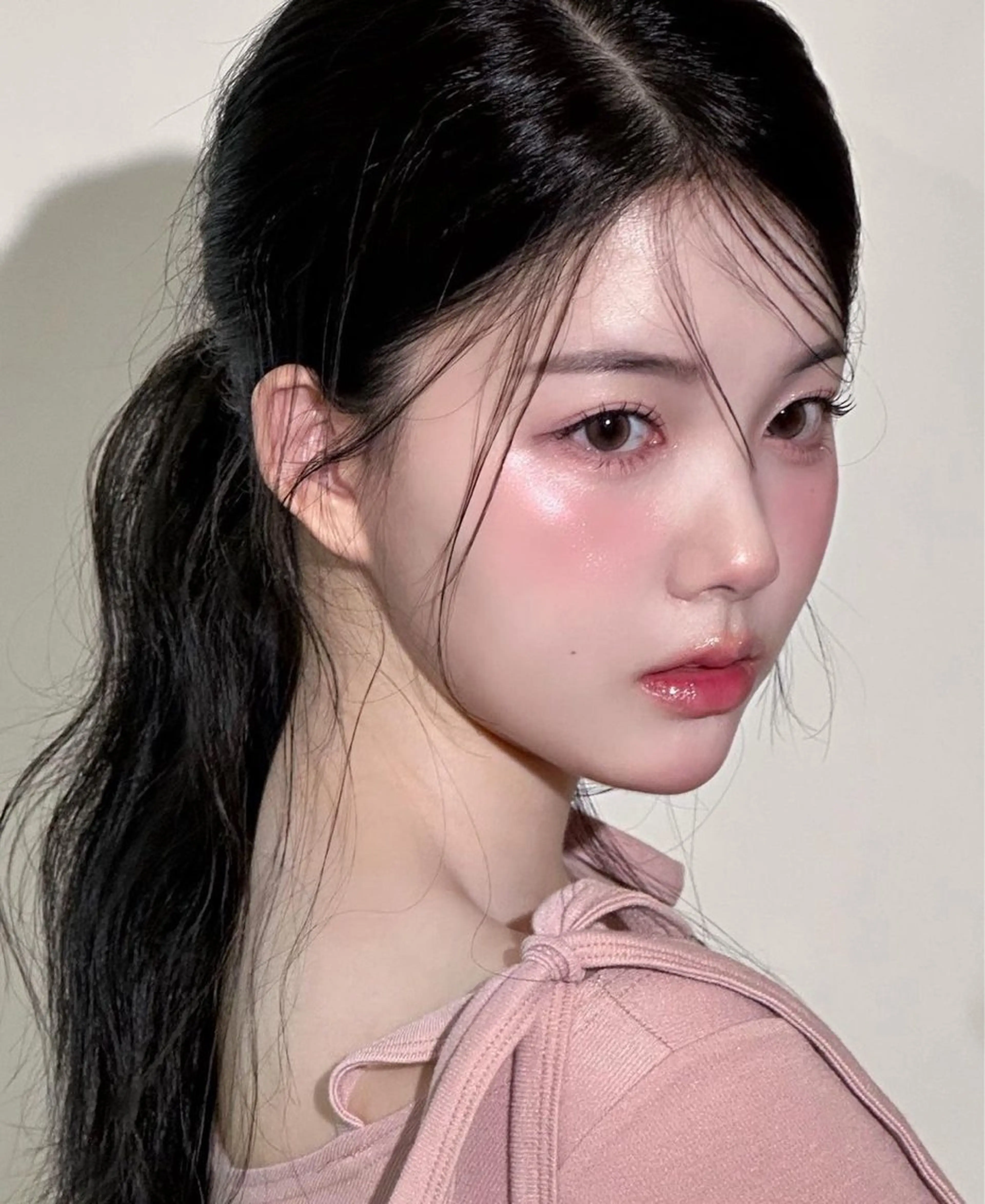 【U25限定🥂学割メニュー♩】大人気ピーリング＋水光肌メニュー🩶  ̖́-の写真