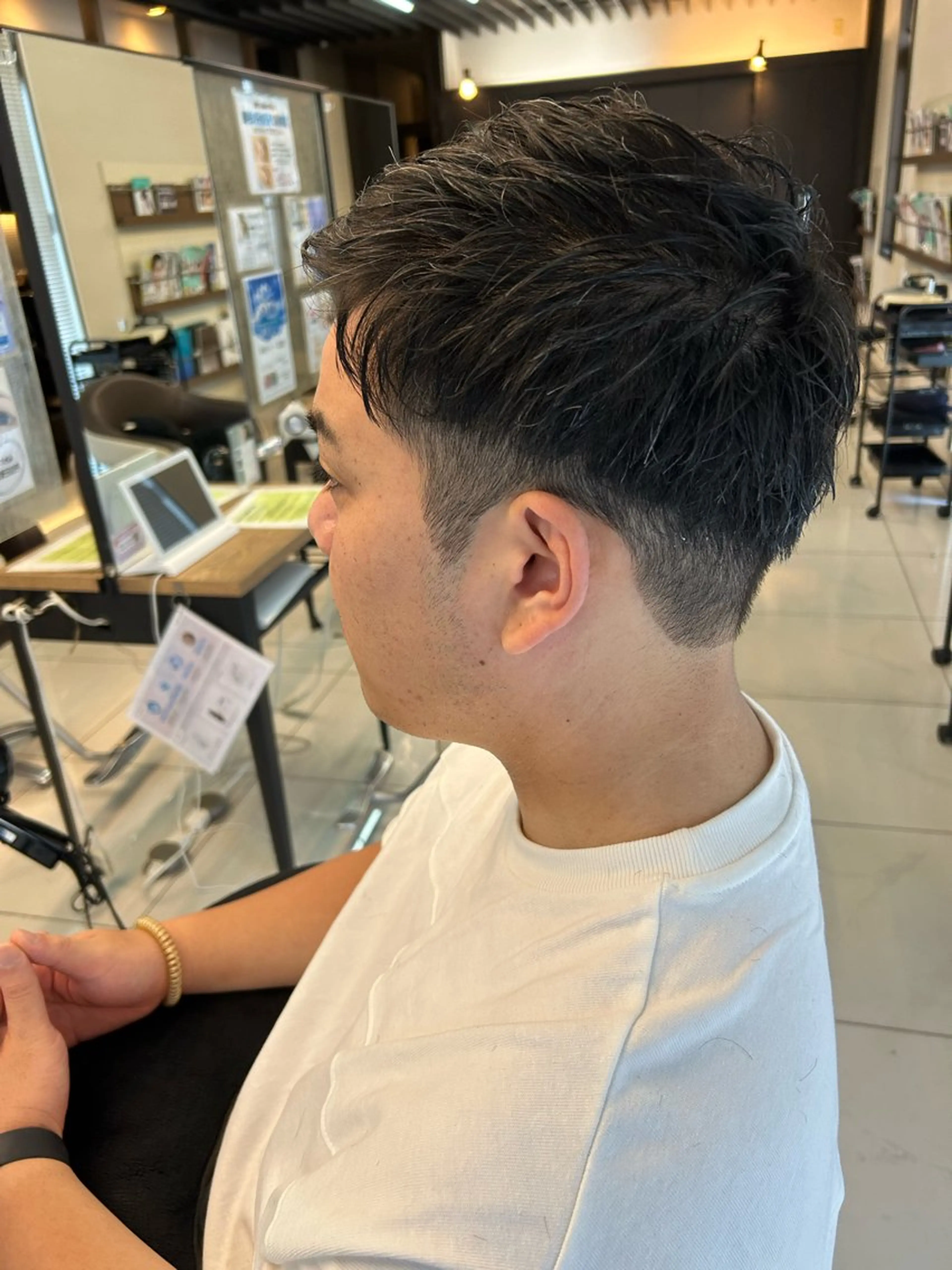 メンズ 小嶺 麗華のヘアスタイル