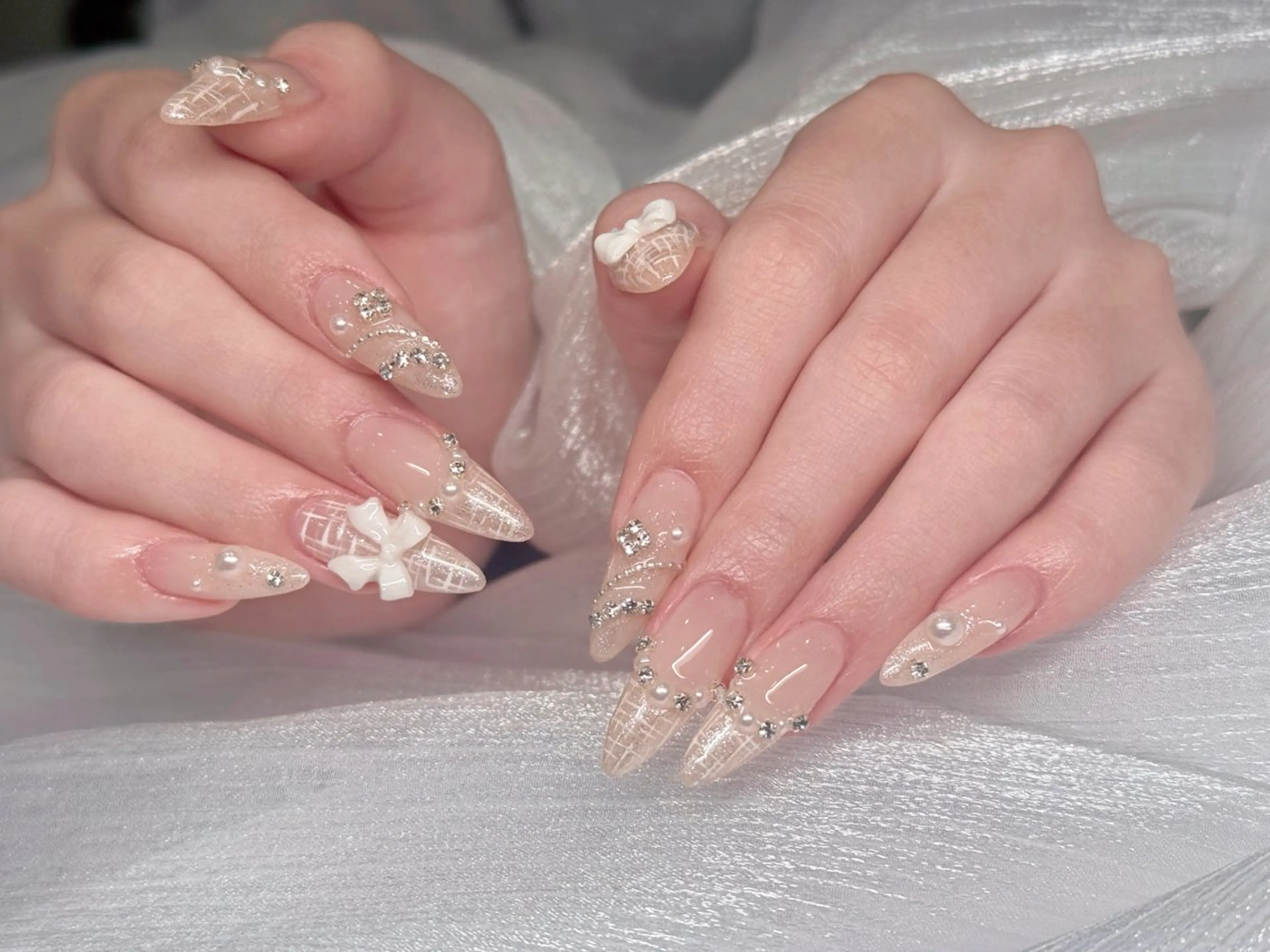 ネイル ハート ニュアンスネイル ワンカラーネイル シンプルネイル バレンタイン ハンドネイル MILO 168 池袋のネイルデザイン