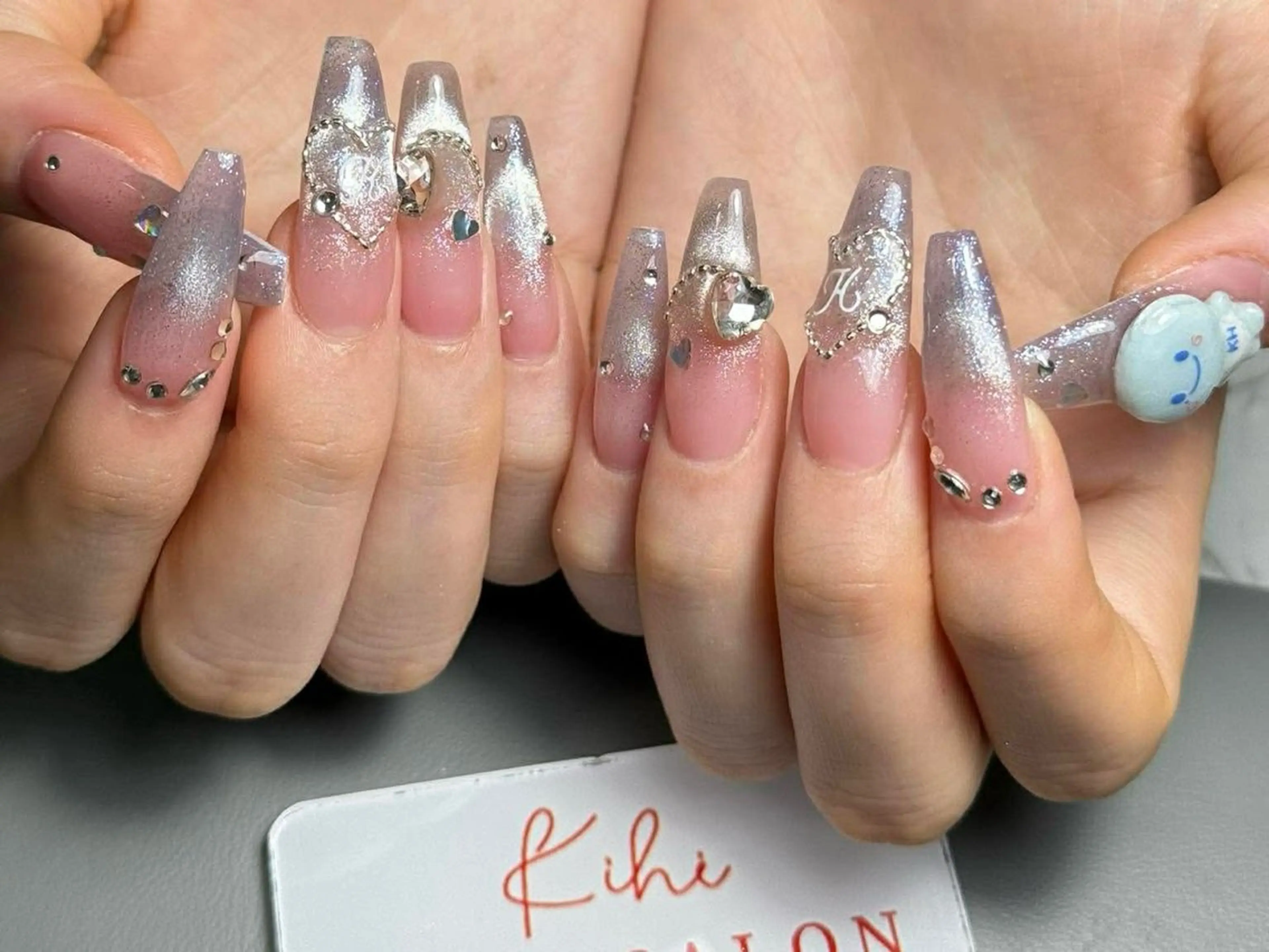 ネイル アートネイル フレンチネイル ジェルネイル グラデーション 韓国ネイル ハンドネイル 💕鈴木ユリ パラジェル/オフ無料のネイルデザイン