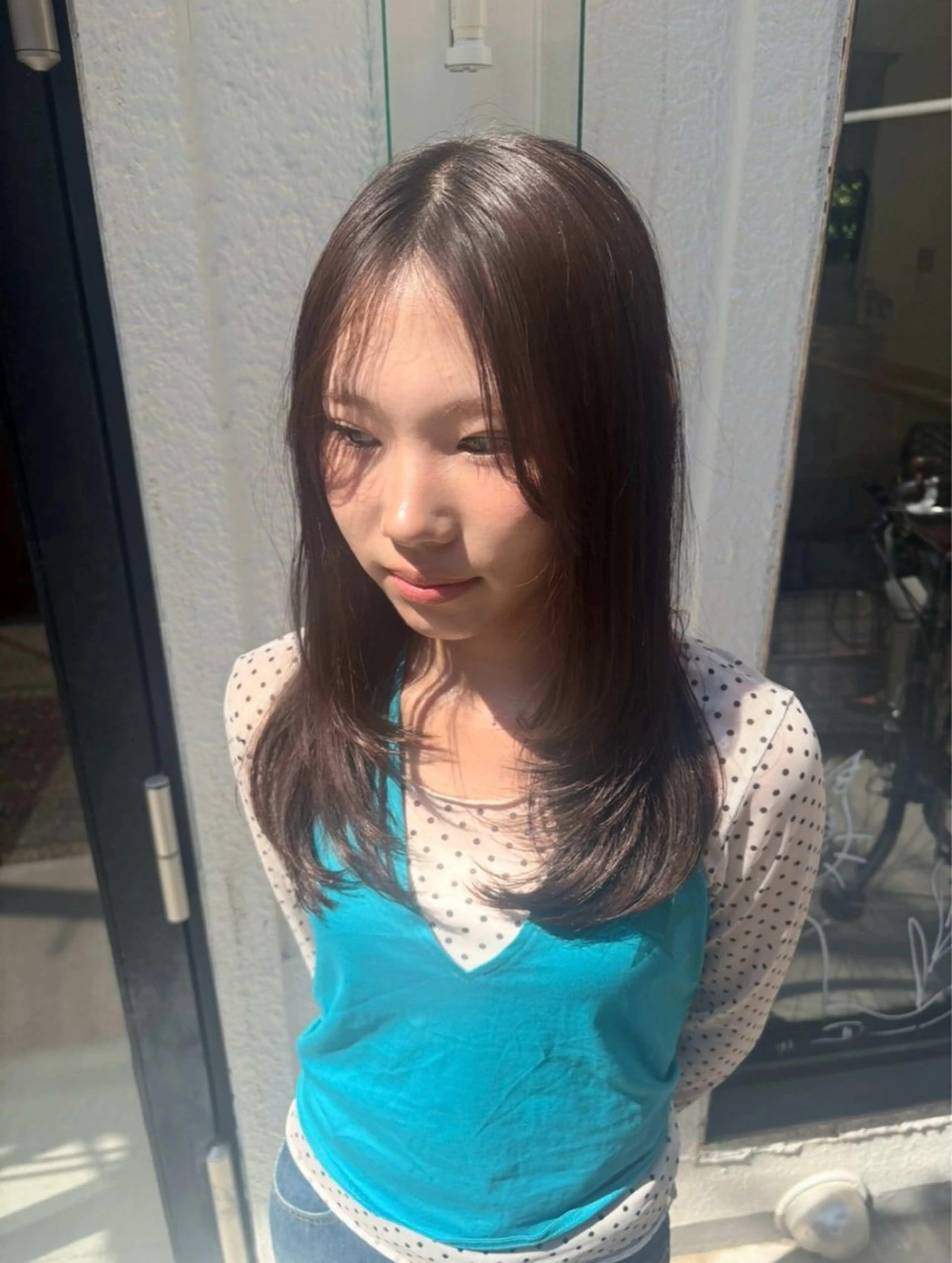 セミロング カラー 顔まわりレイヤー 顔周りカット レイヤーカット カット ヘアカラー momo / カラー、カットモデルのヘアスタイル