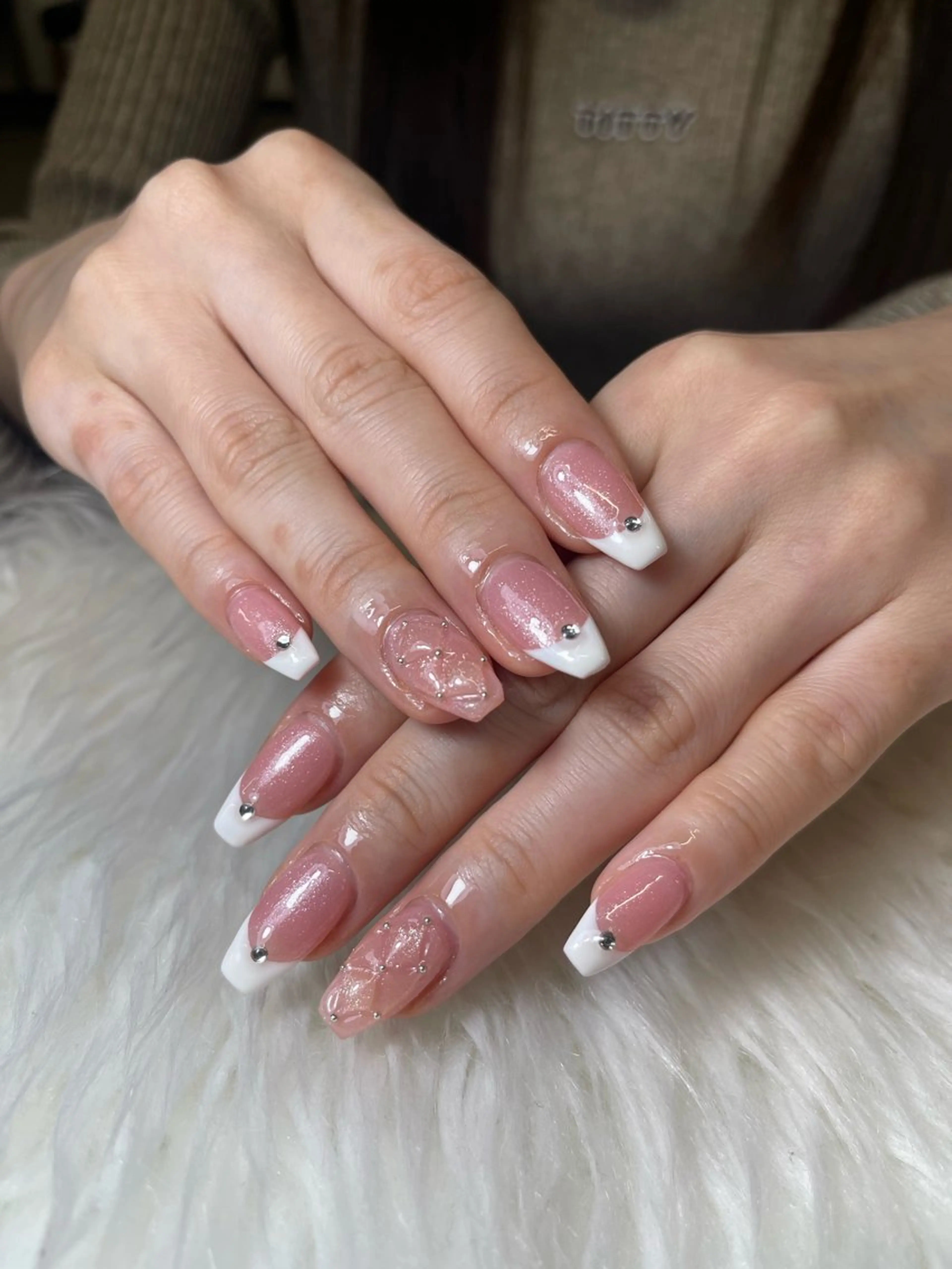 ネイル アートネイル ストーンネイル ネイルチップ ハンドネイル NiJi Nailsのネイルデザイン