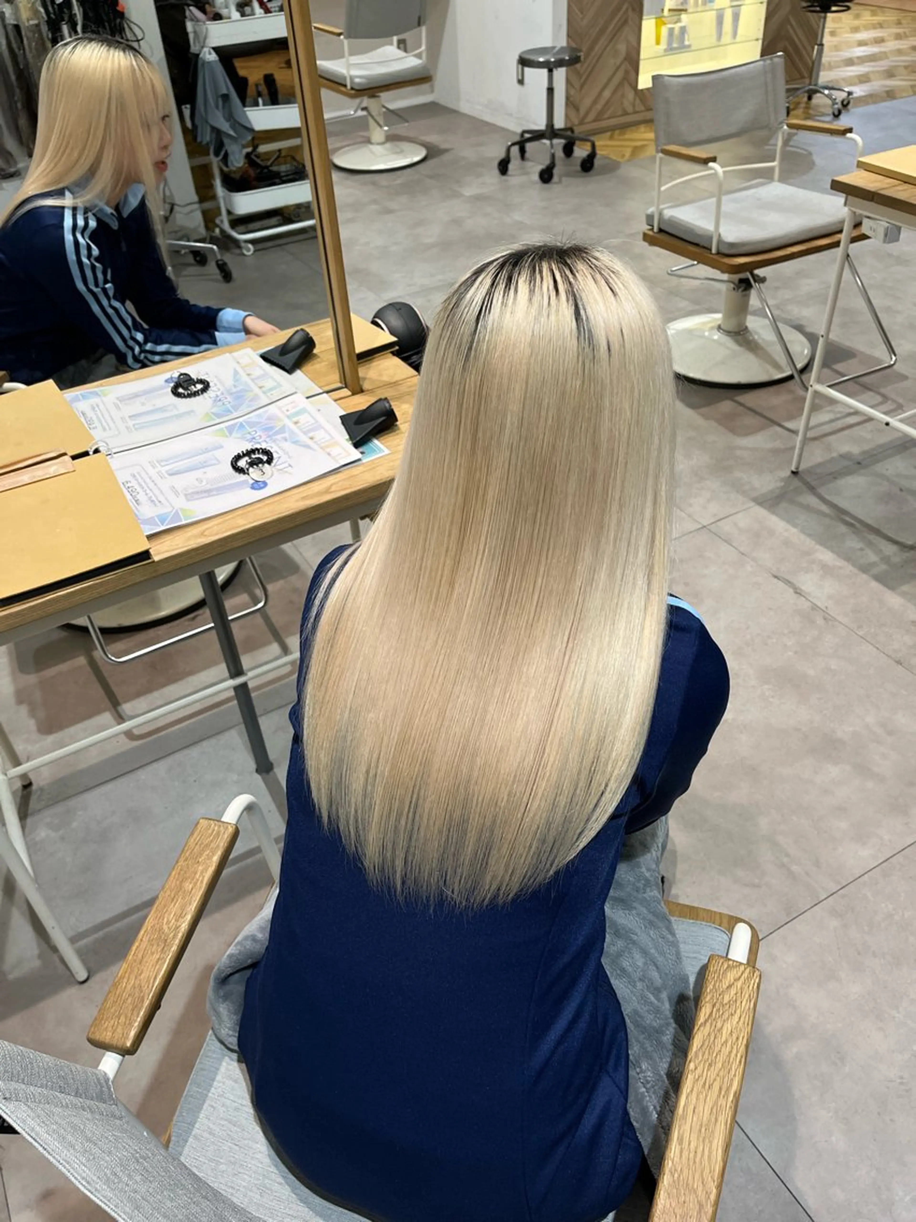 ロング 髙橋 美妃のヘアスタイル