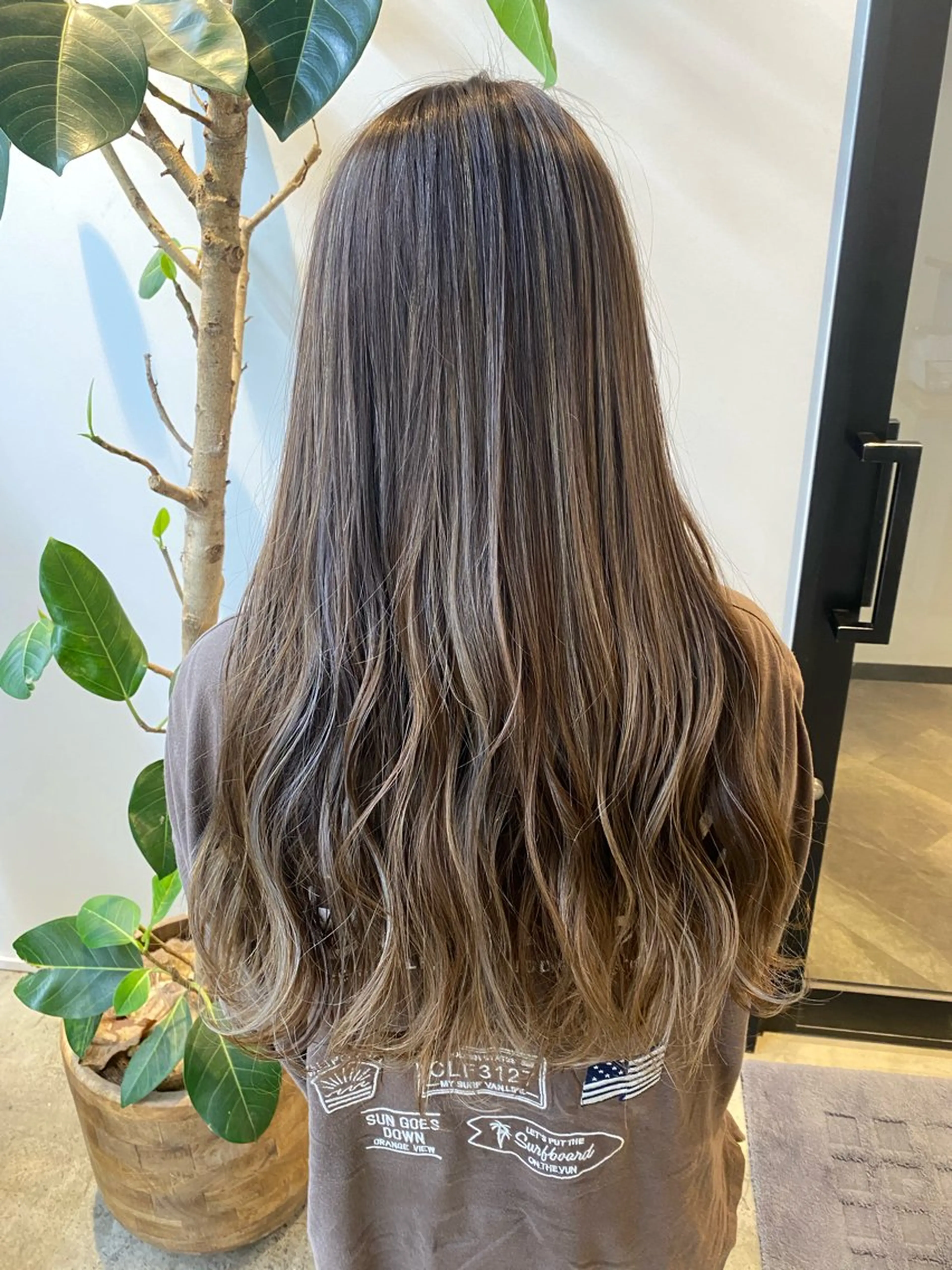 ロング カラー 🌼ハイライト透明感 🌼maiのヘアスタイル