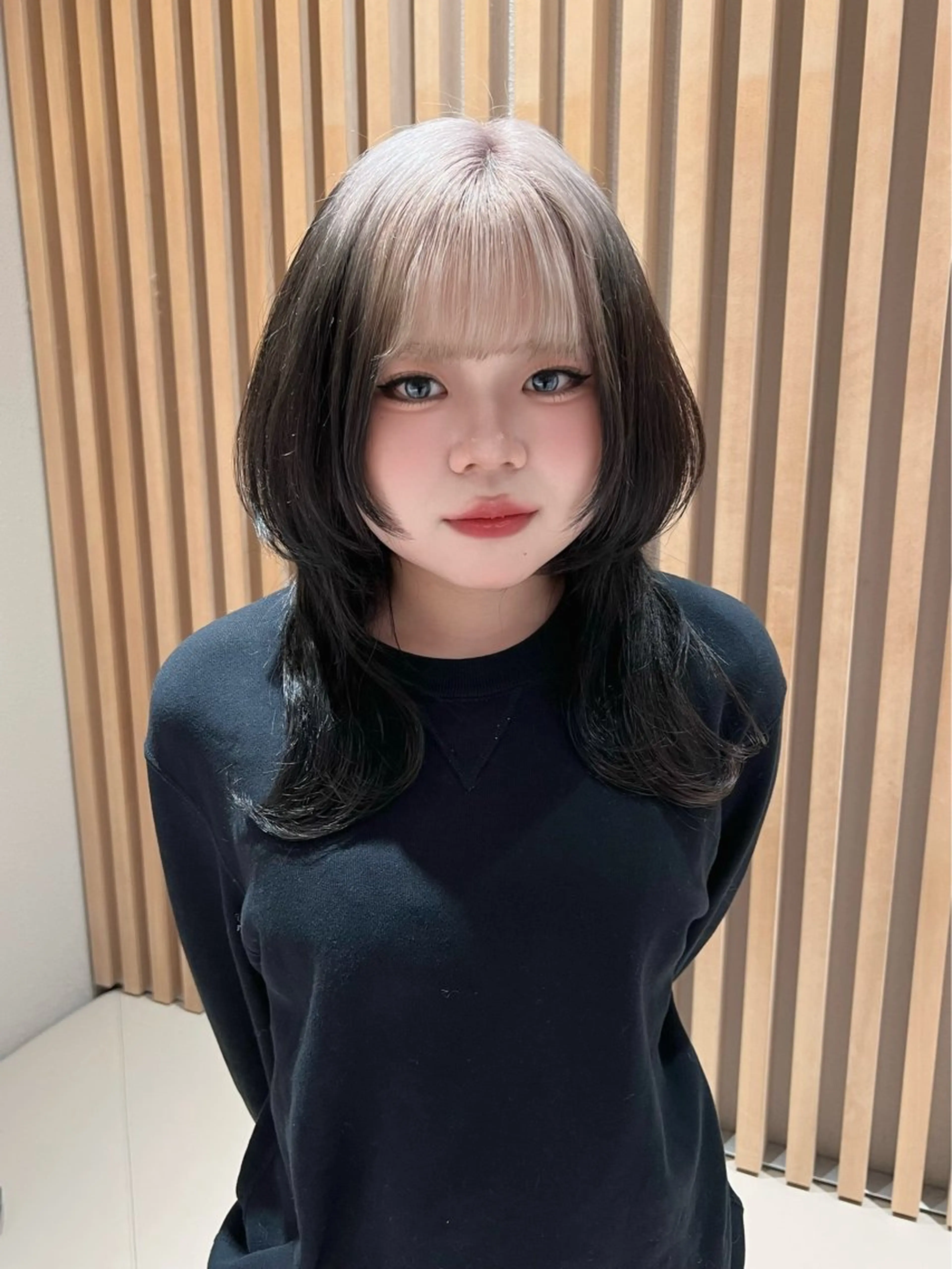 ミディアム カラー ヘアカラー トリートメント 興津/韓国レイヤー ダブルカラー美髪縮毛のヘアスタイル