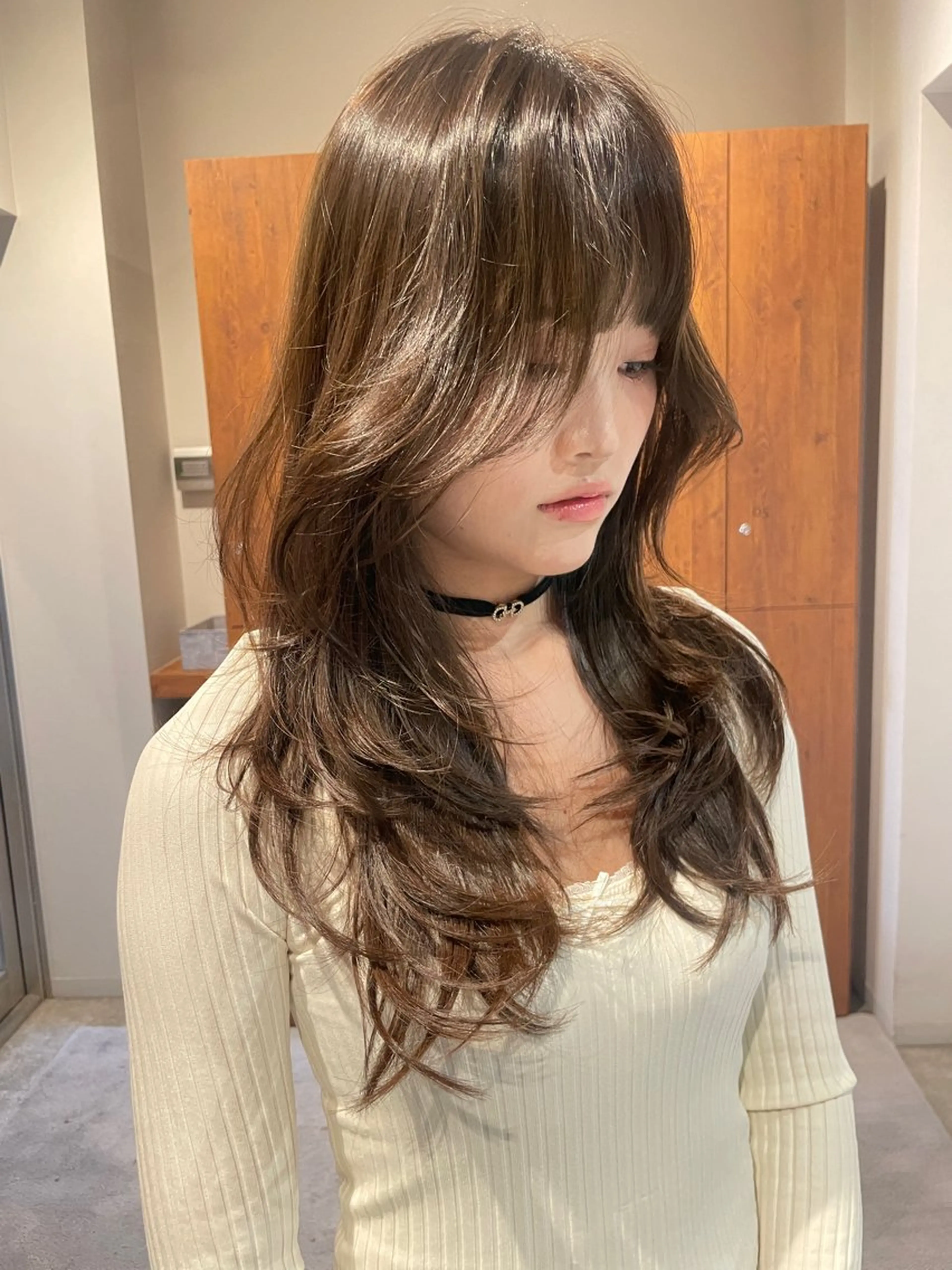 ロング カラー ブラウンカラー イルミナカラー レイヤーカット 海外レイヤー/赤み 消しカラー/上原聖奈のヘアスタイル