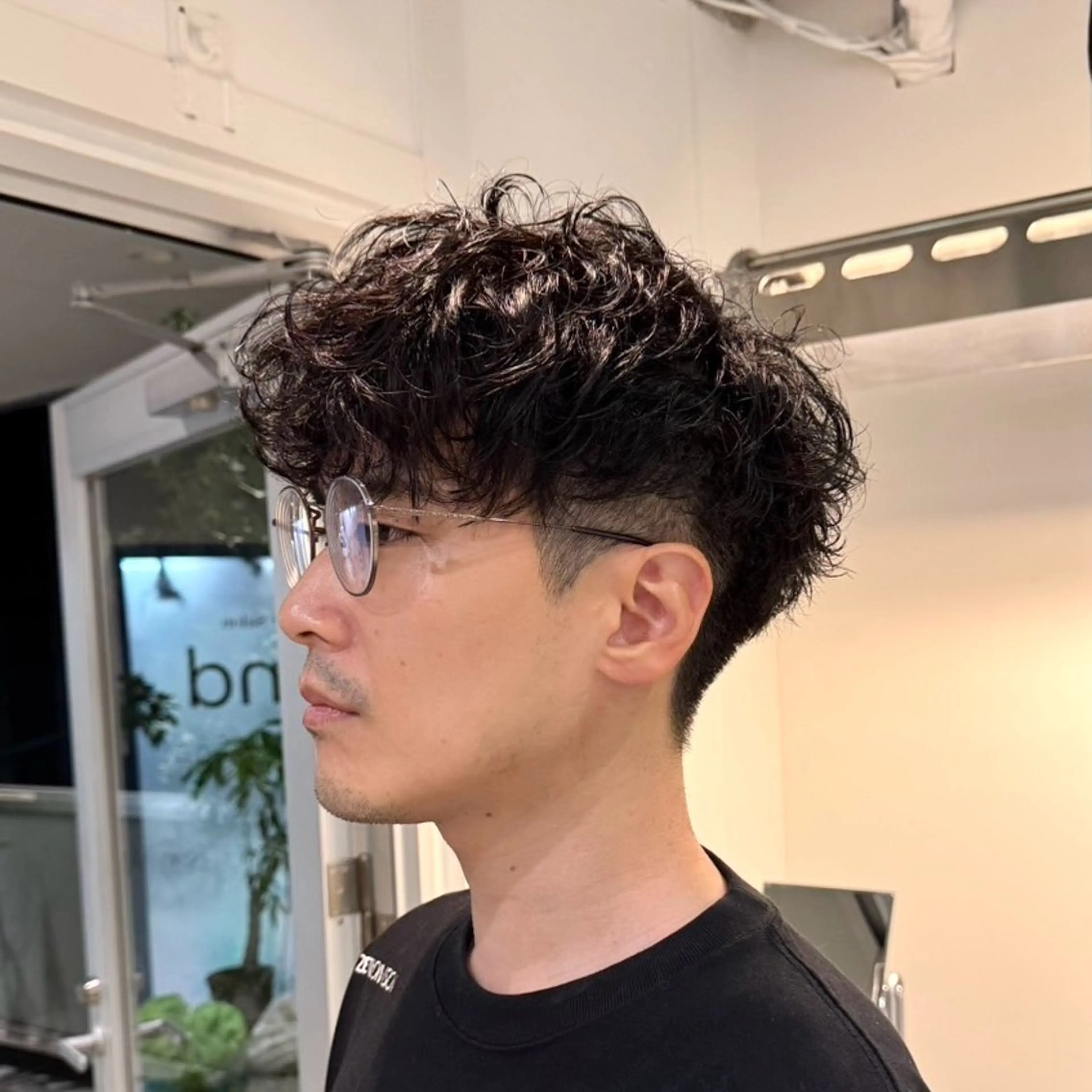 パーマ 🪄あべいくみ レイヤー、メンズ🌙のヘアスタイル