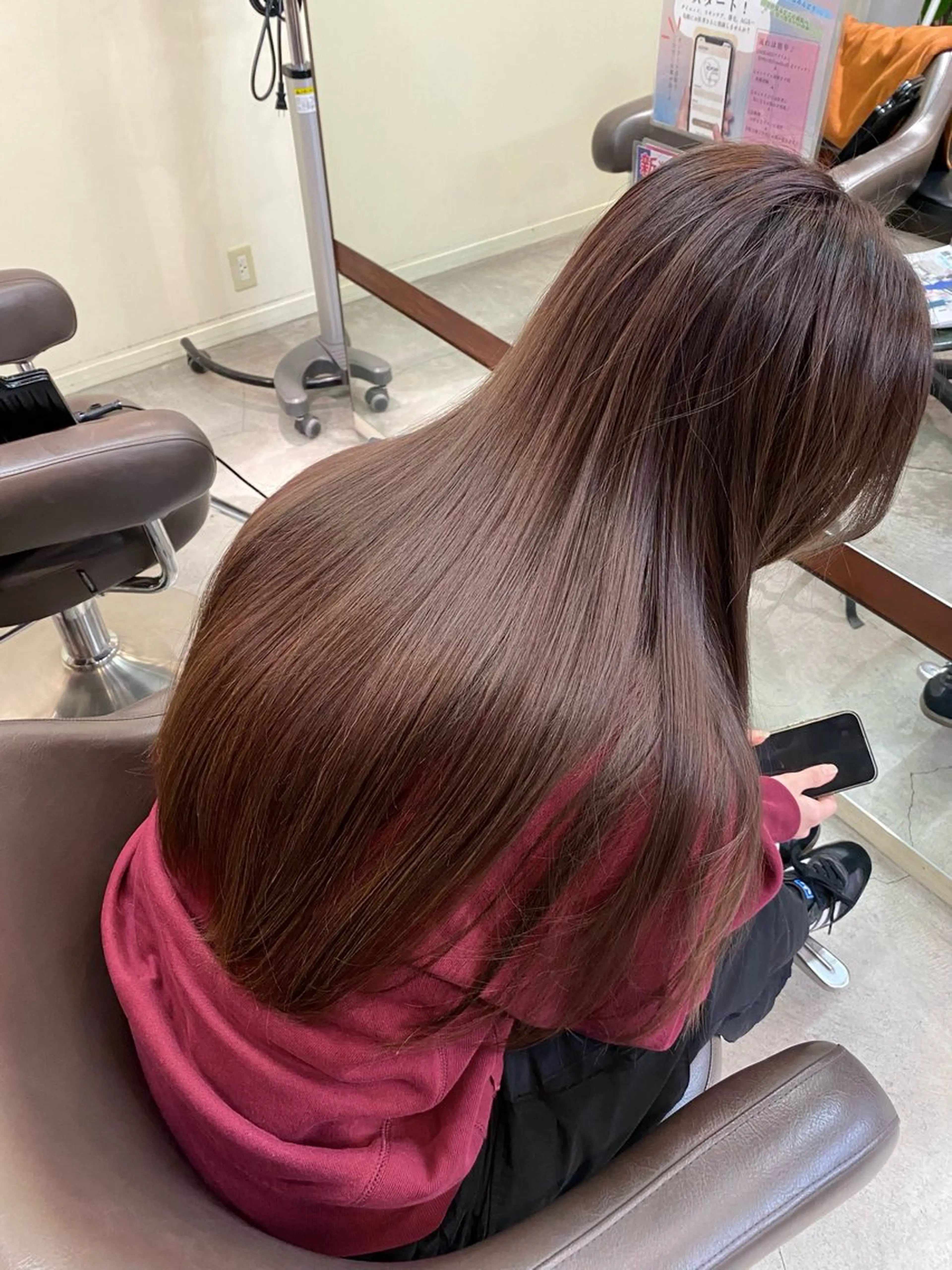 ロング カラー ブラウンカラー モカブラウン HIKARIS 相川所属・ウチダ ユウヤのヘアスタイル