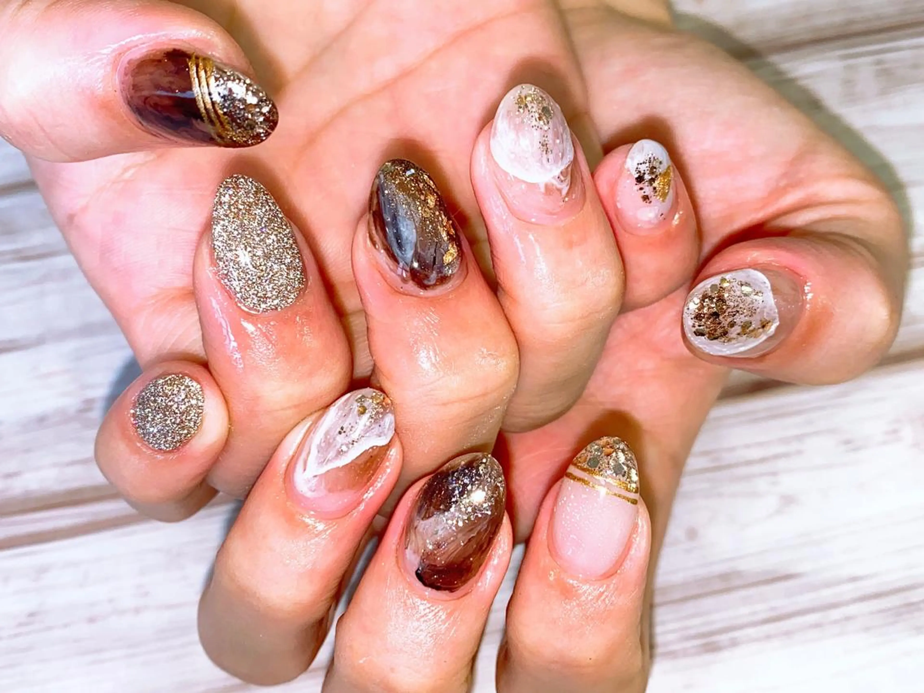 ネイル ニュアンスネイル 高野 梨紗子のネイルデザイン