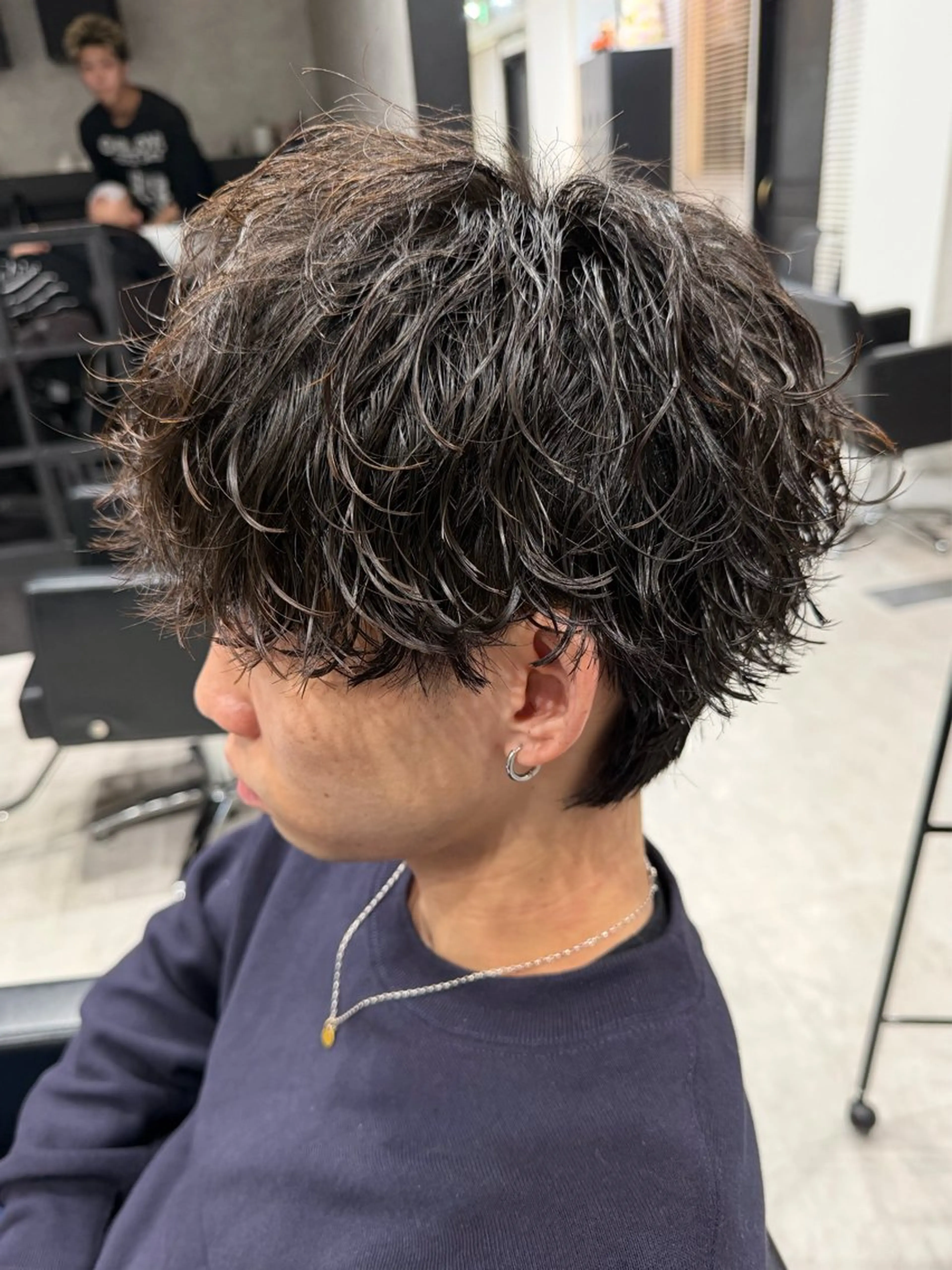 ショート パーマ メンズ メンズパーマ 波巻きパーマ カット パーマ ユウ🪄 パーマ指名No1のヘアスタイル
