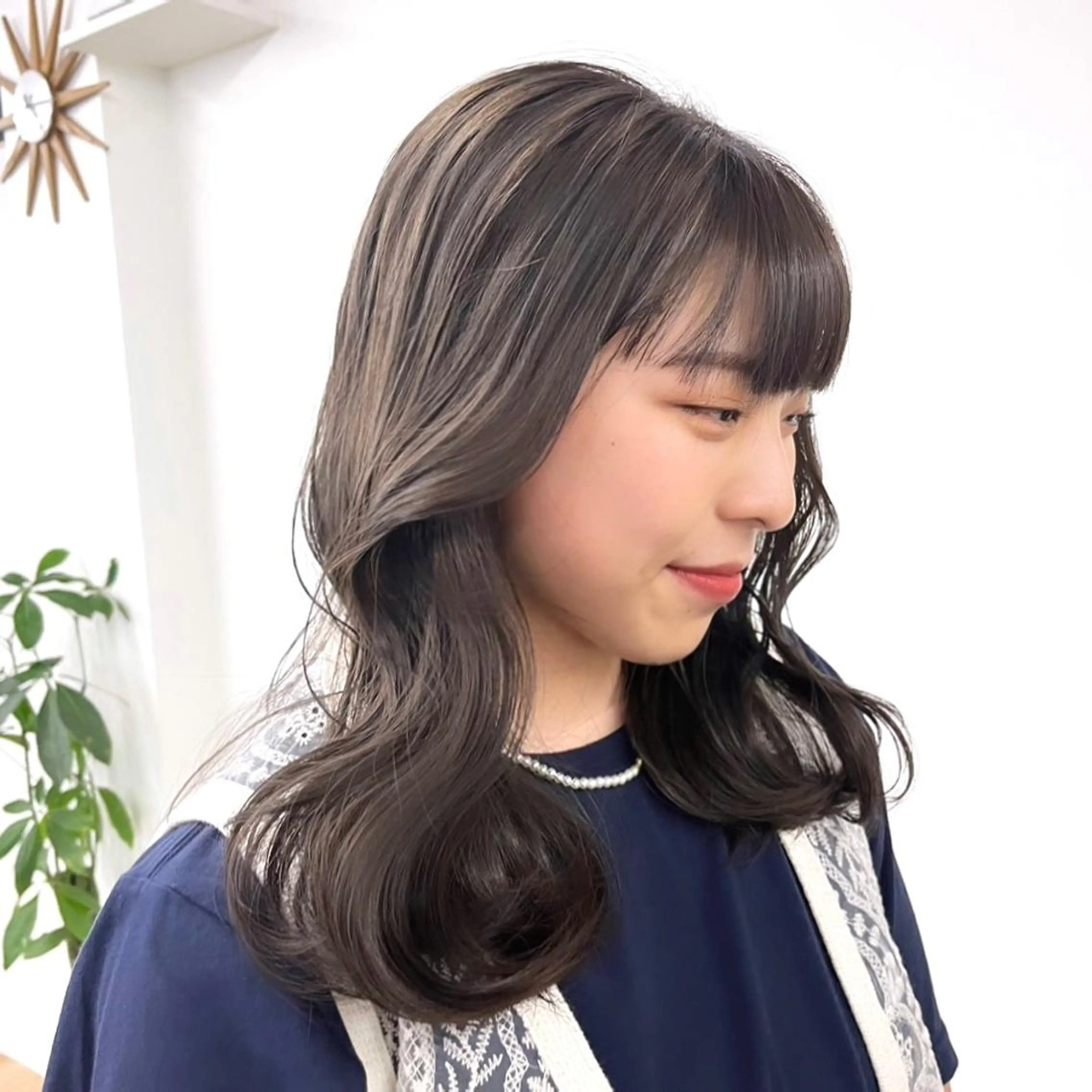 ミディアム カラー ヘアアレンジ 成人式 結婚式・ブライダル オリーブグレー 入学式 卒業式のヘアスタイル HIROKO / 透明感暖色カラー🎀のヘアスタイル