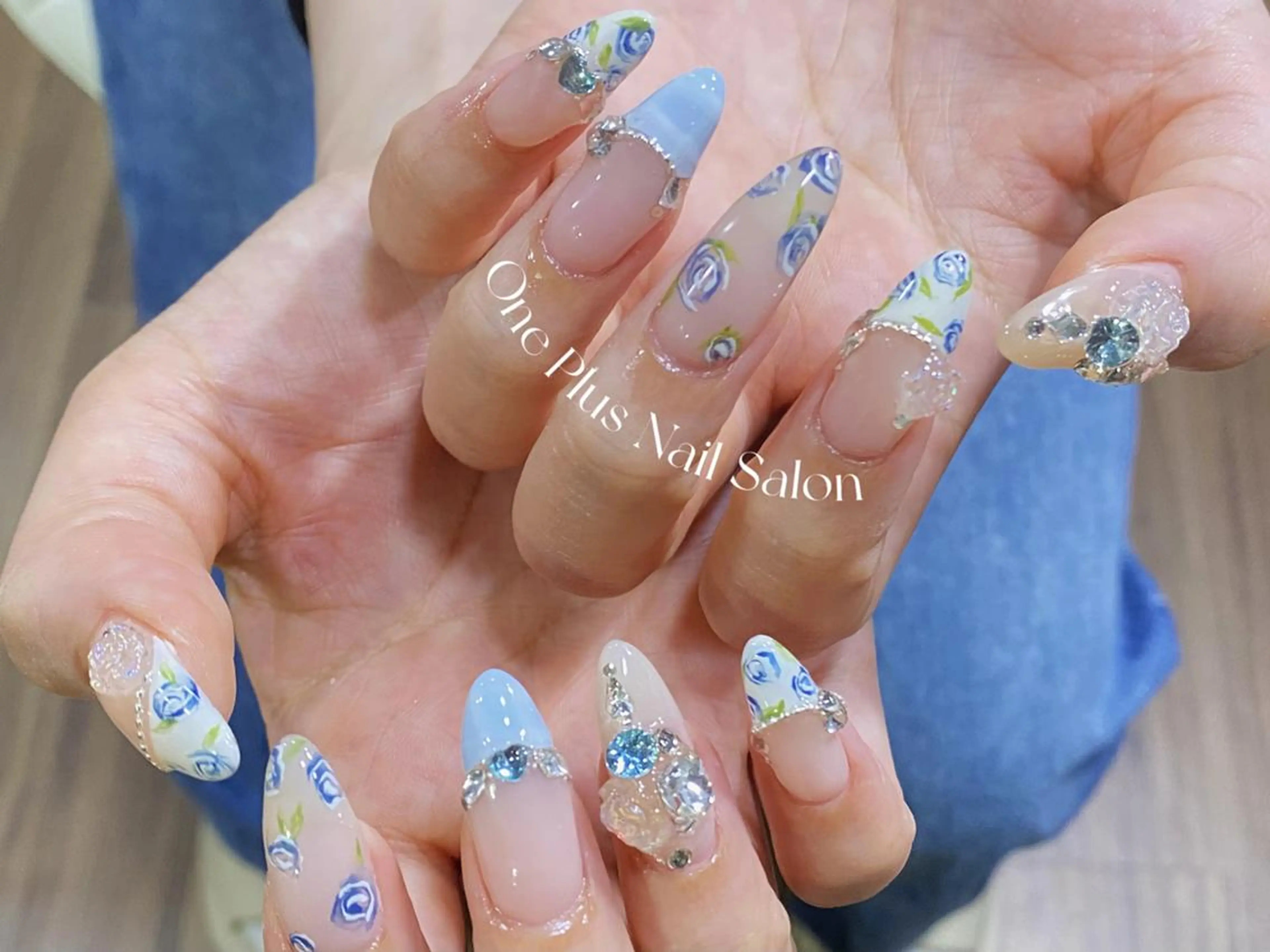 ネイル オーロラネイル 長さ出し フットネイル フレンチネイル ジェルネイル ハンドネイル One Plus Nail Salonのネイルデザイン