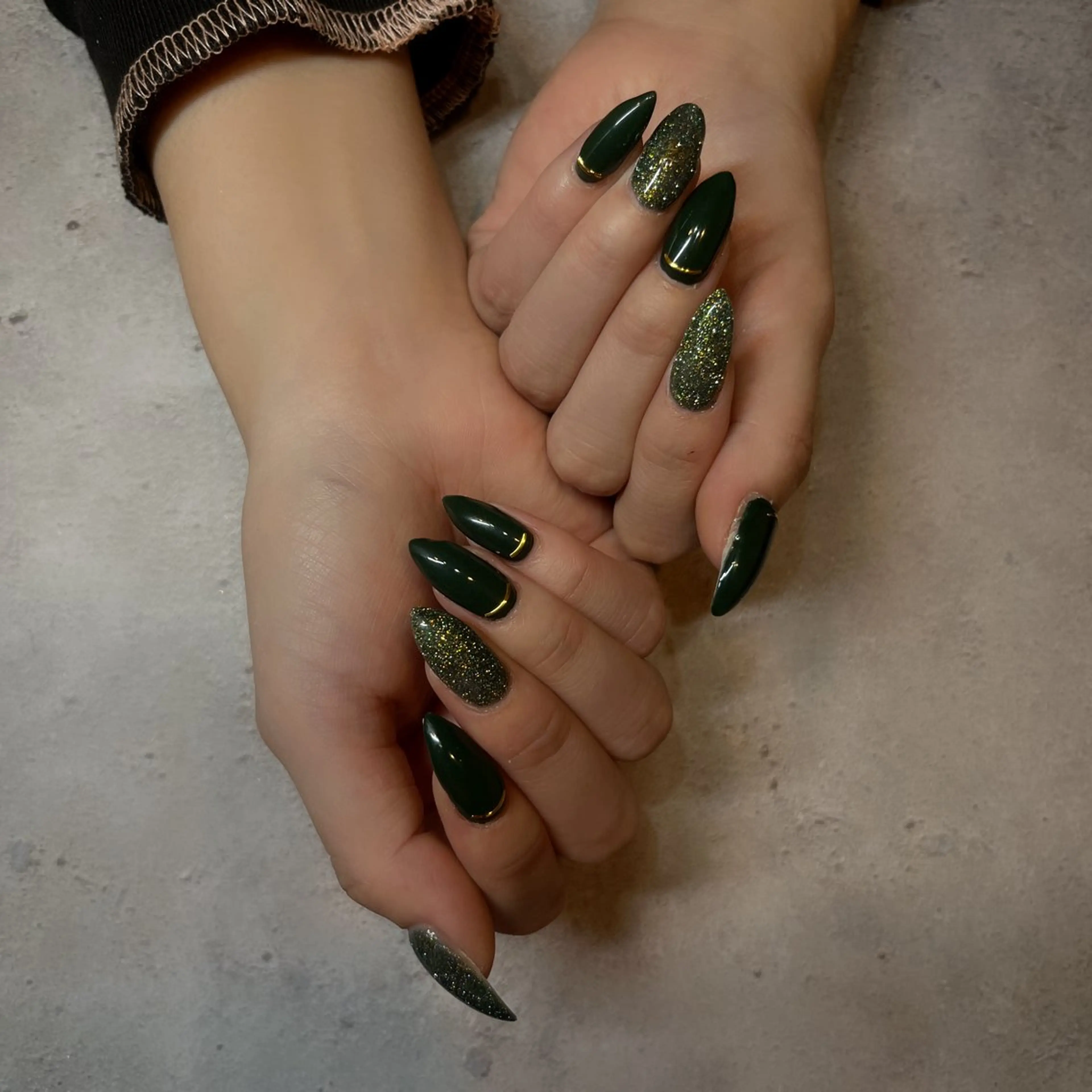 メンズ ネイル グリーン ラメ(グリッター) ハンドネイル Private Atelierのネイルデザイン