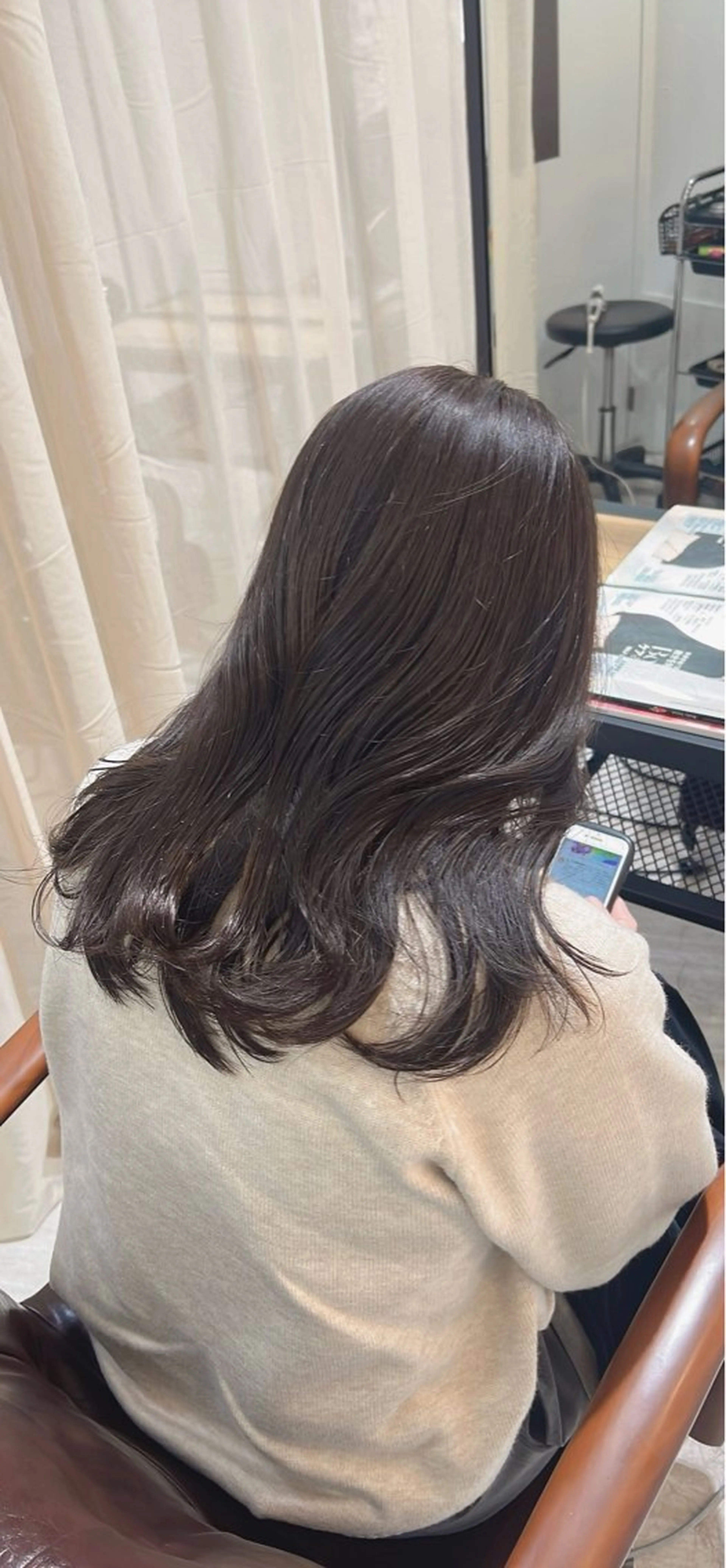 セミロング カラー 近藤 若菜のヘアスタイル