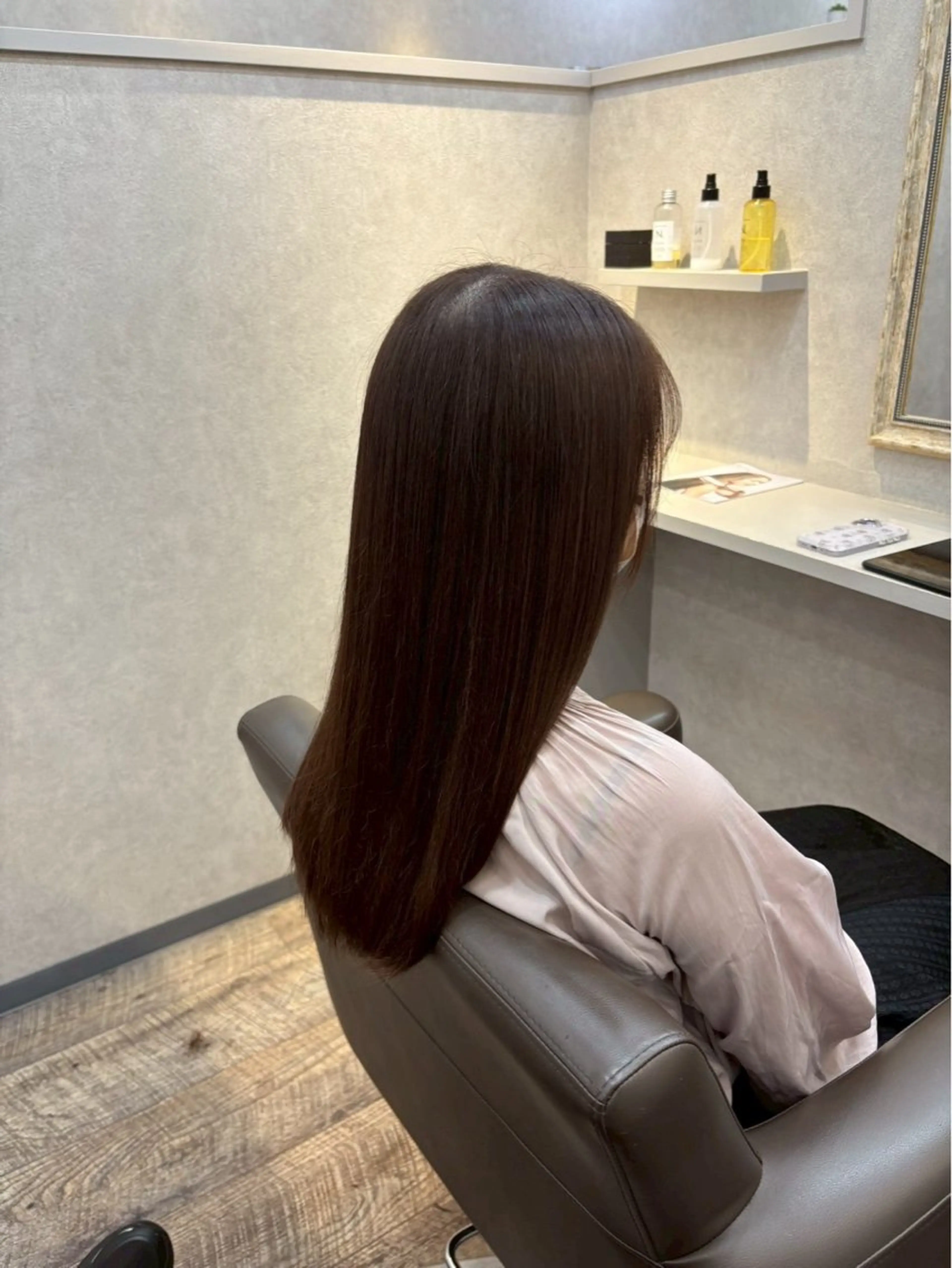 ロング 小林 羽蘭のヘアスタイル