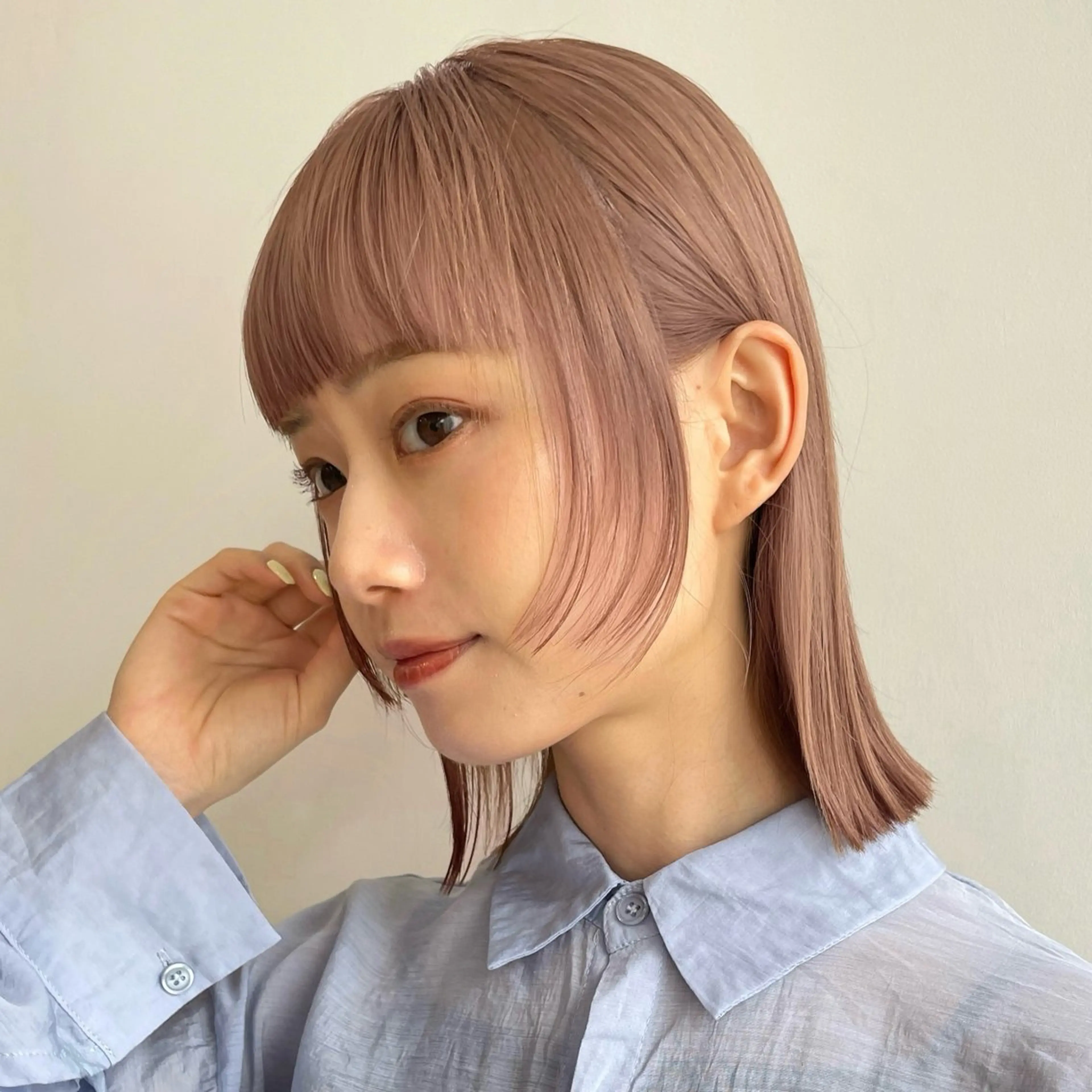 ミディアム カラー ベージュカラー ピンクカラー ピンクベージュ 顔まわりレイヤー レイヤーカット 顔まわり🥨レイヤー /透明感/水口舞奈のヘアスタイル