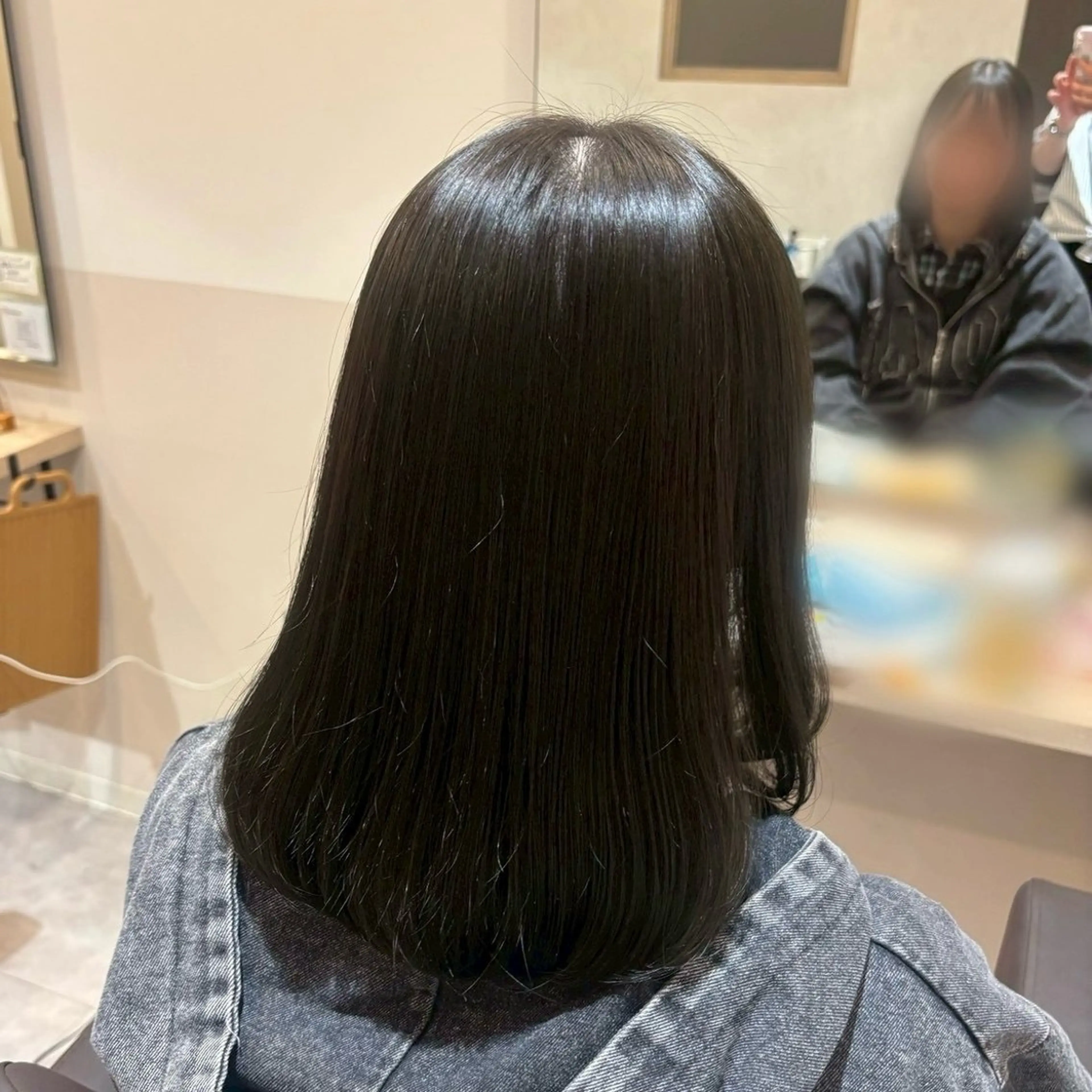 ミディアム カラー ayana by ayala 西船橋店所属・Reika 🎀"のヘアスタイル