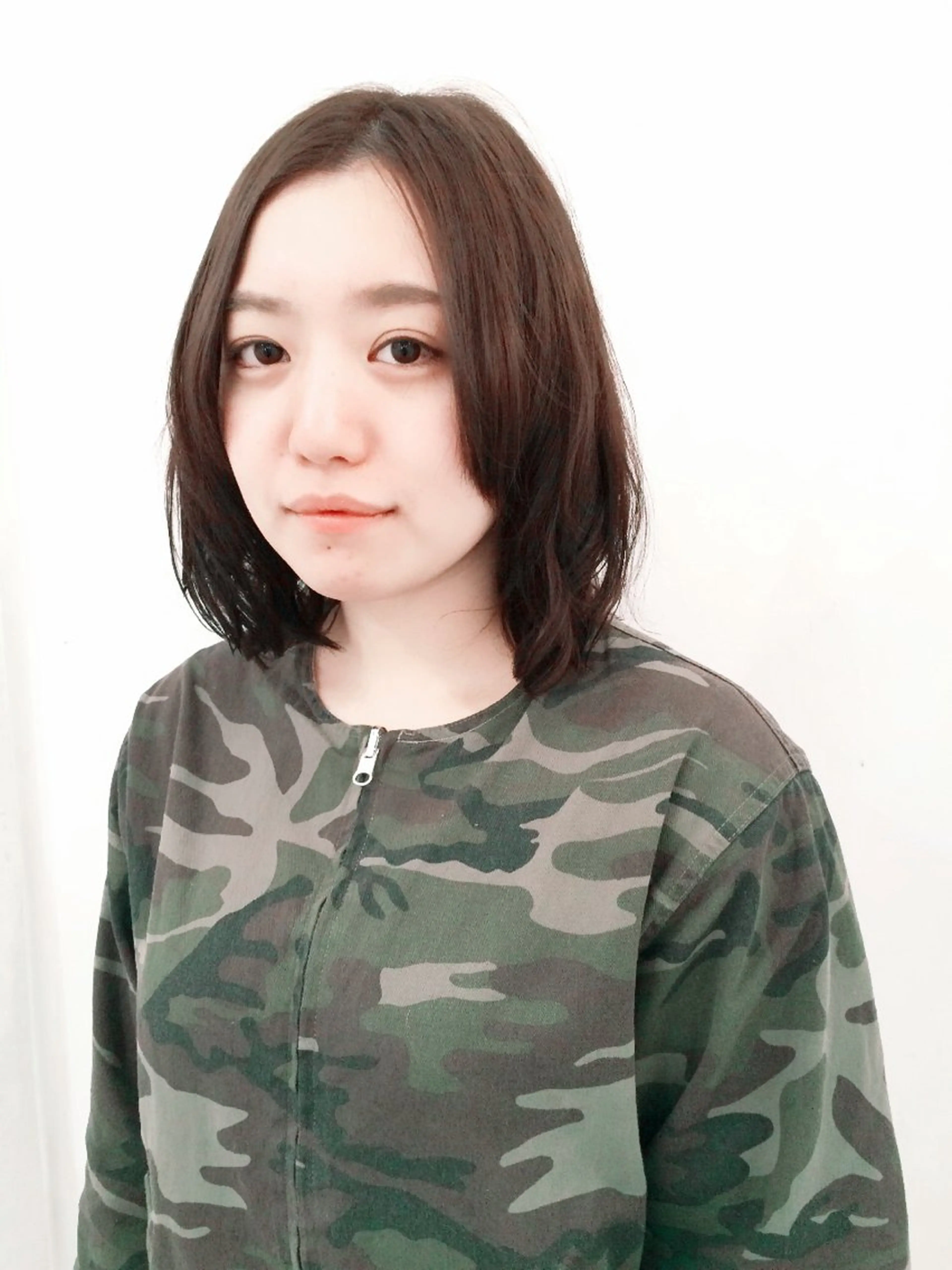 ミディアム カラー カット ヘアカラー トリートメント ヘッドスパ Add9 安田 美紀のヘアスタイル