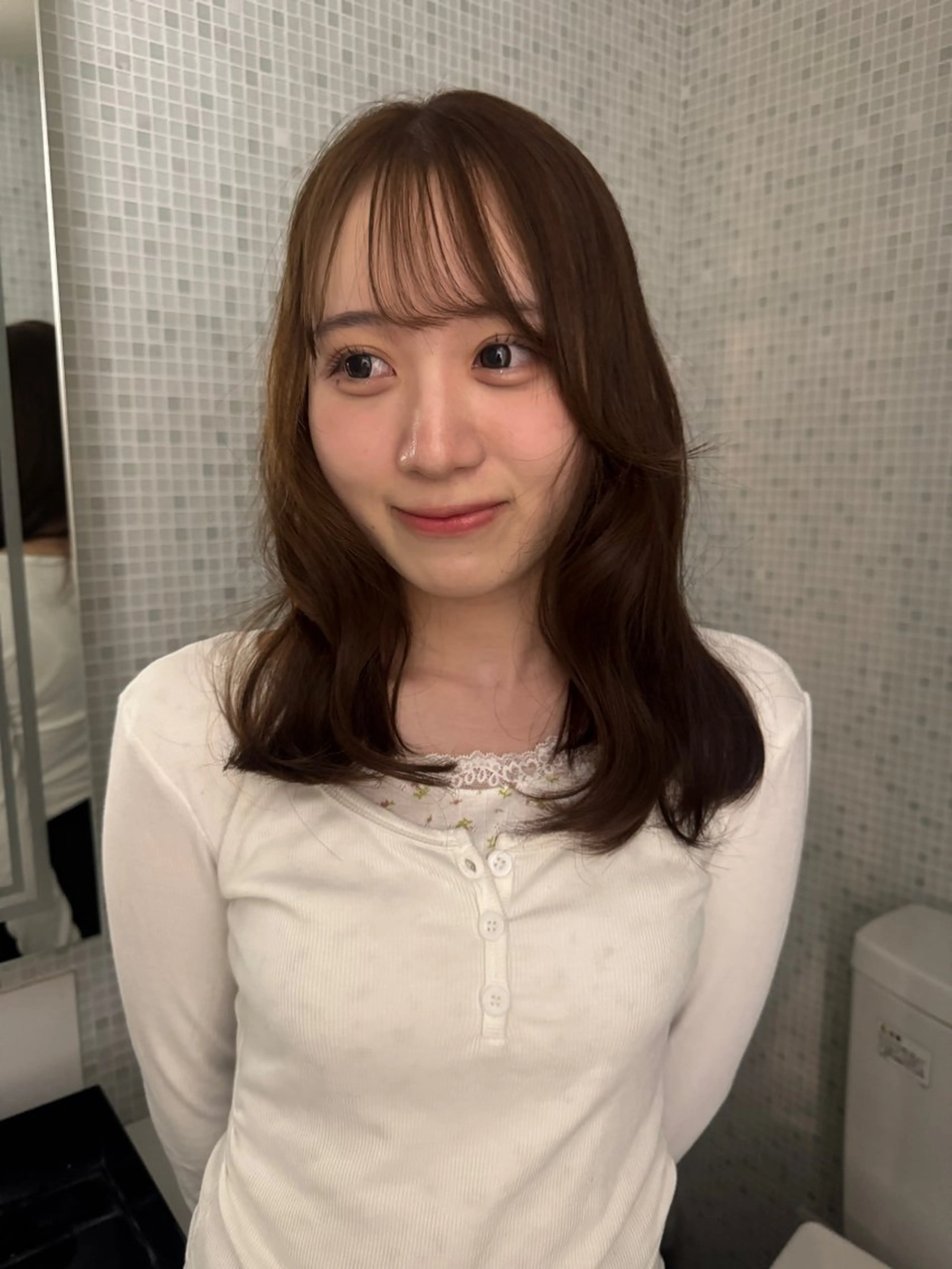 セミロング カラー ヘアアレンジ ヘアカラー minto/ 似合わせ/ハイトーンのヘアスタイル