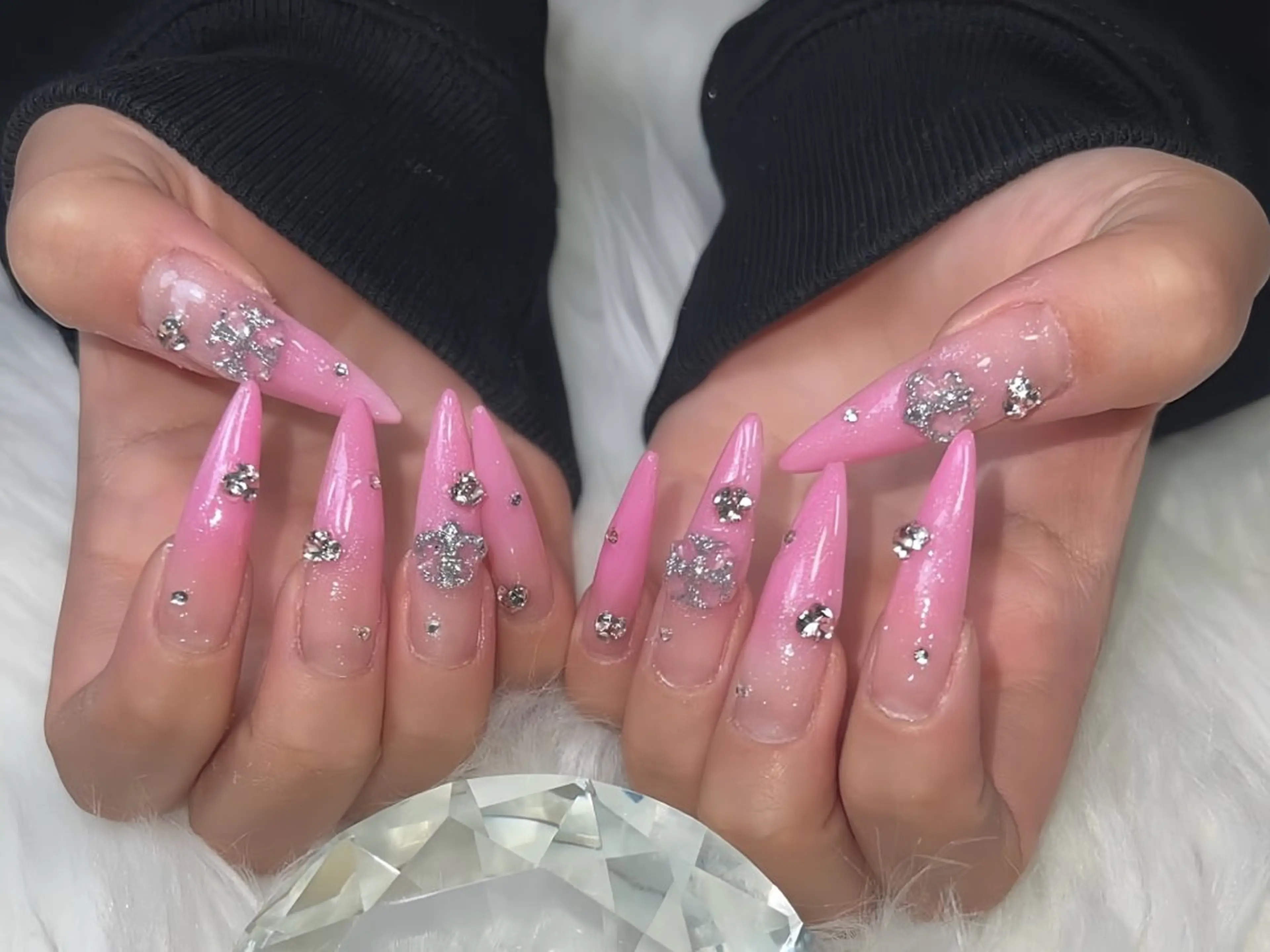 ネイル アートネイル 長さ出し ガーリー 韓国ネイル 持ち込み Rin Nail 新大久保店のネイルデザイン