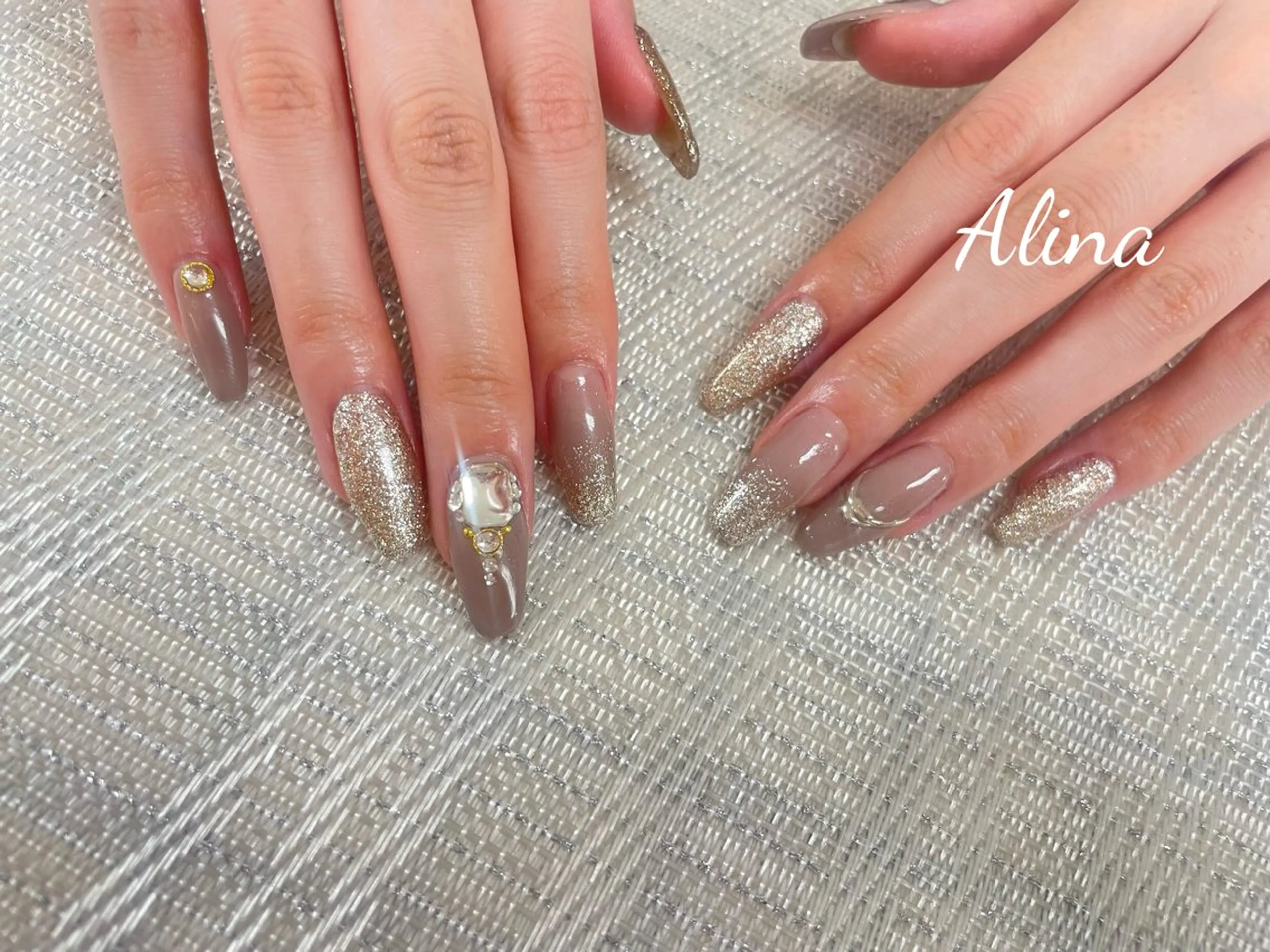 ロング Alina エリナのネイルデザイン